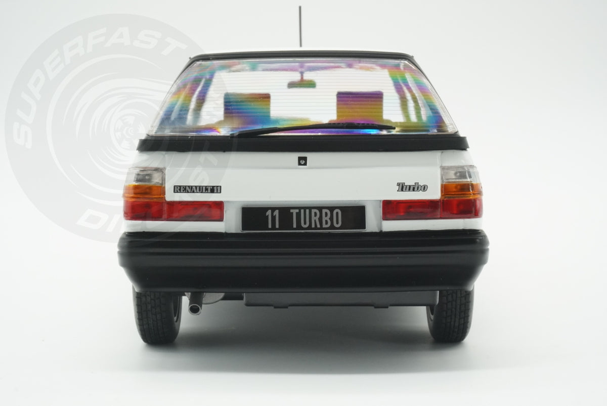 MCG 1:18 Diecast - 1985 Renault 11 GTL, White - MCG18589
