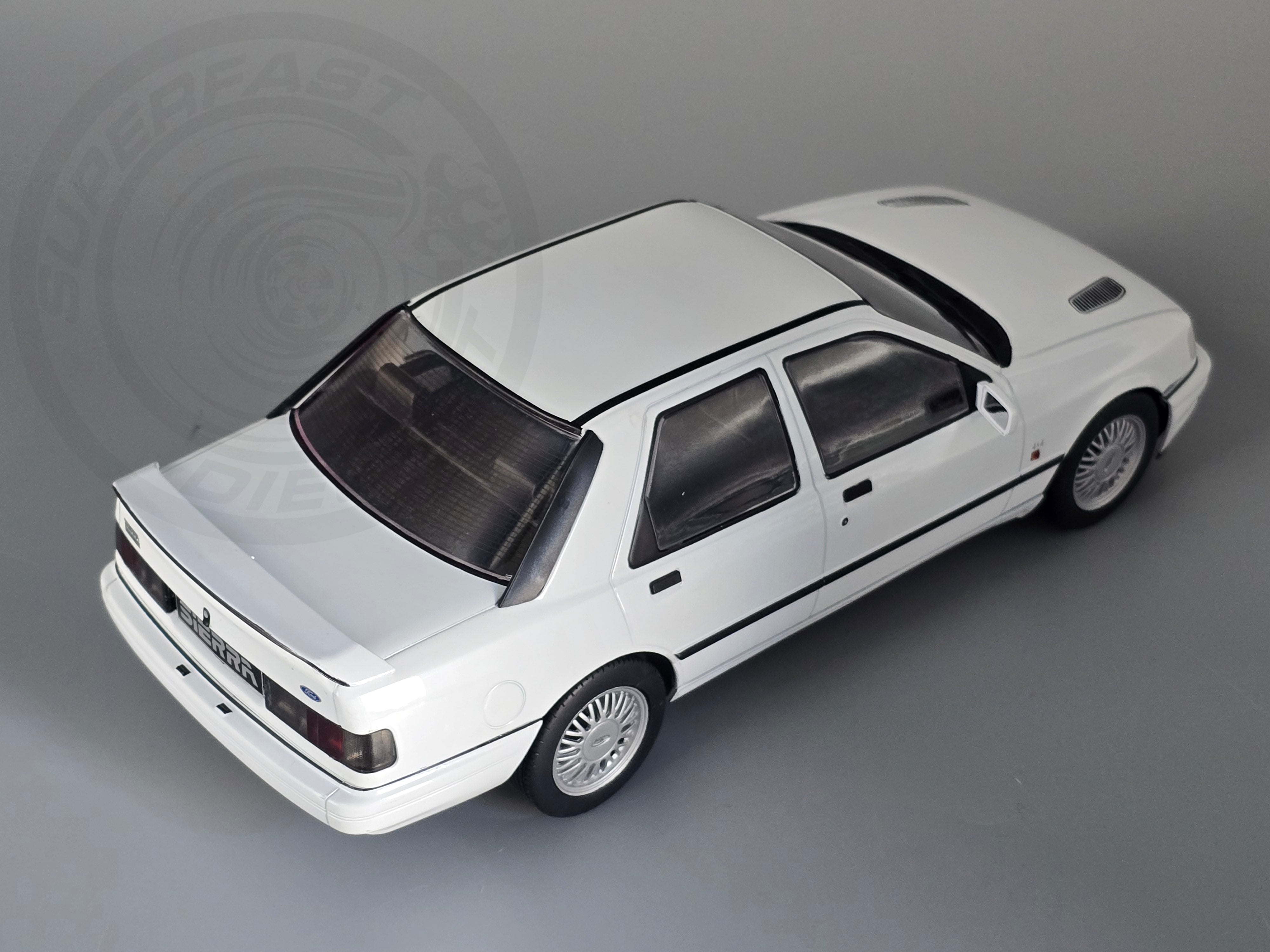 MCG 1:18 Scale - 1992 Ford Sierra Sapphire Cosworth 4x4 White - MCG18353