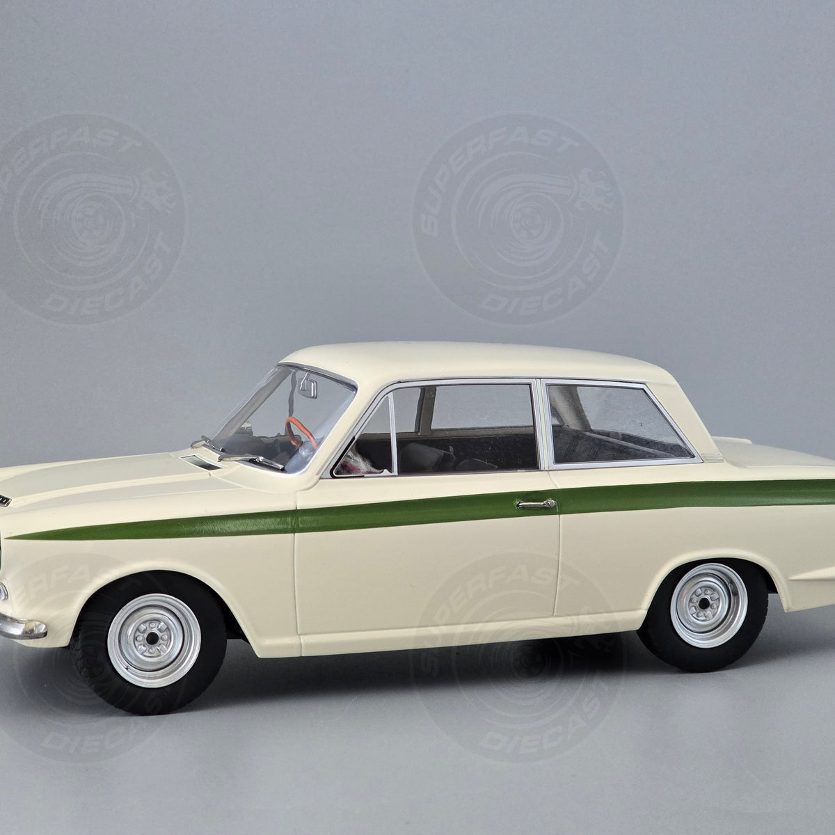 MCG 1:18 Scale Diecast - 1965 Ford Lotus Cortina Mk1 in White/Green (R