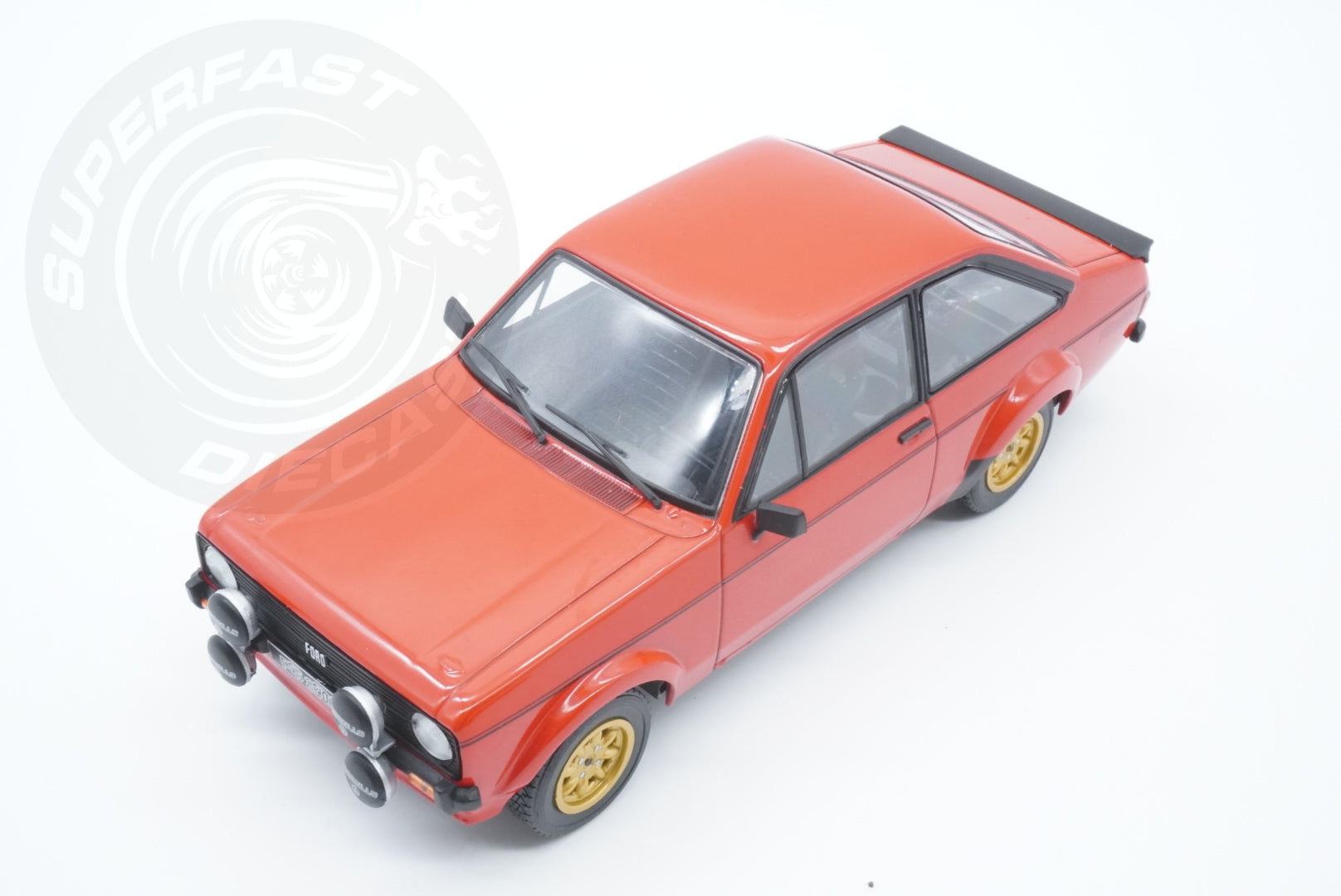 Whitebox 1:24 Scale Diecast Model Car - 1977 Ford Escort Mk2 RS2000, Red - WB124223