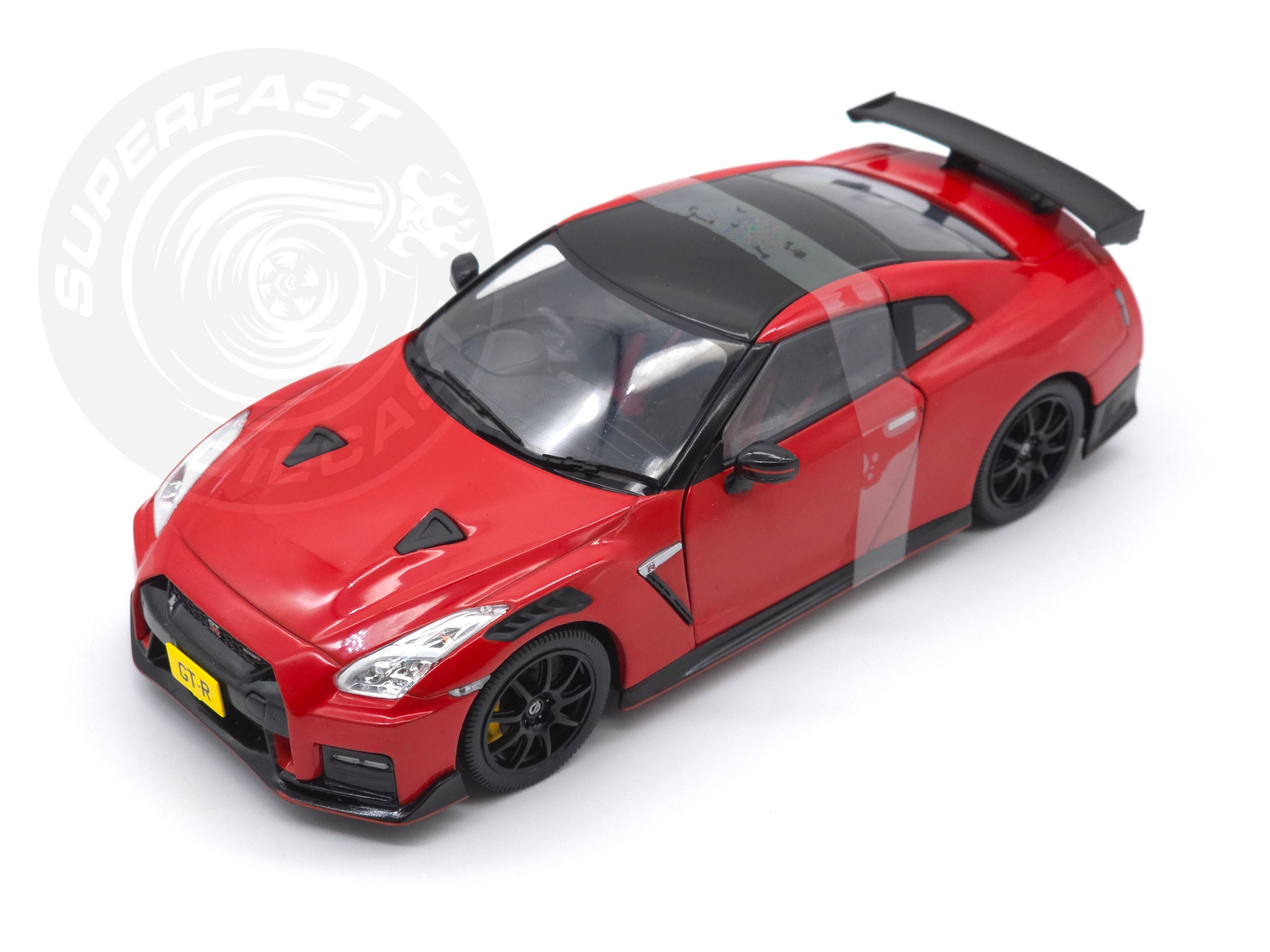 Whitebox 1:24 Scale Diecast Model Car - 2021 NISSAN GT-R Nismo in Red - WB124231