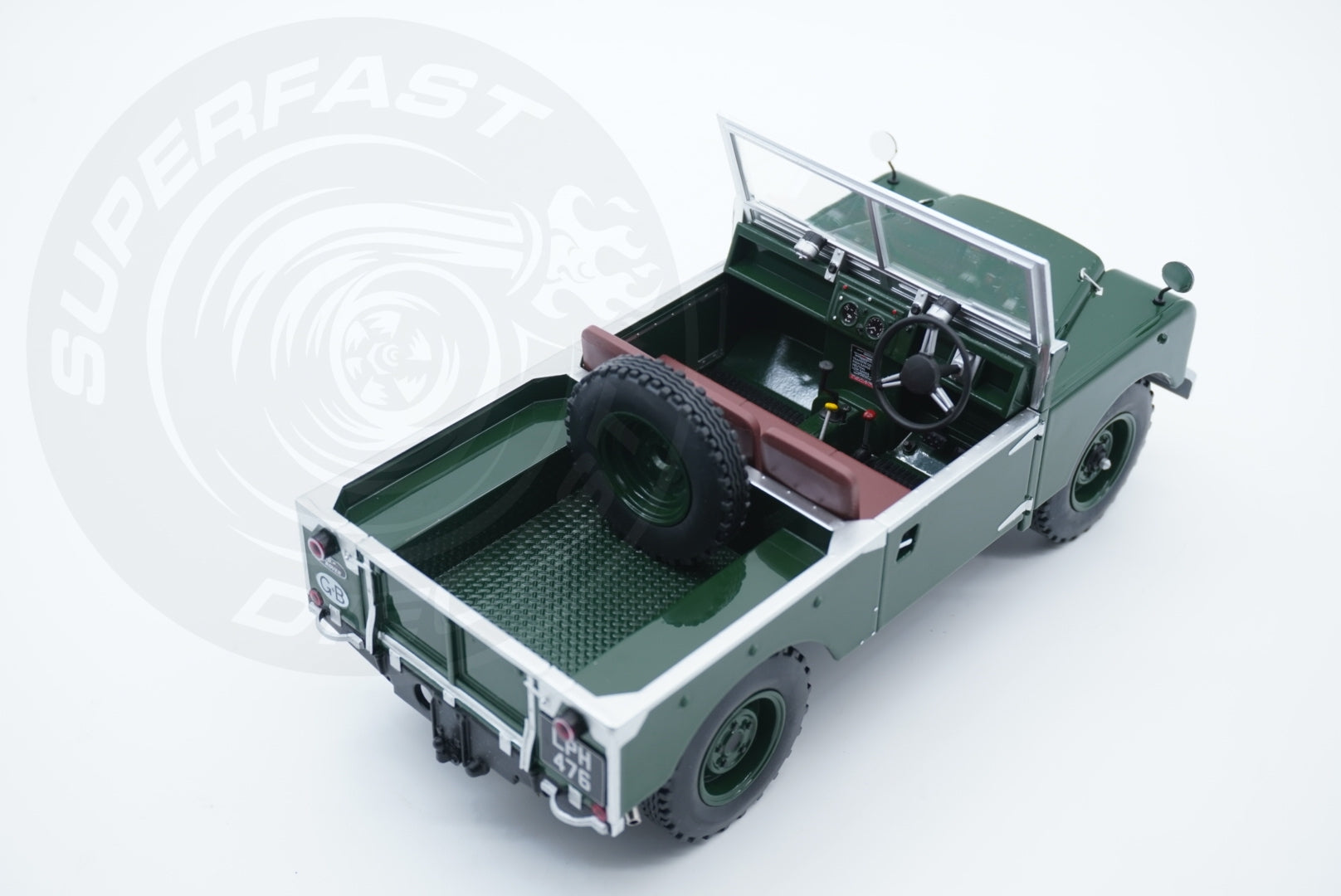 MCG 1:18 Diecast - 1957 Land Rover Series I, Green - MCG18367
