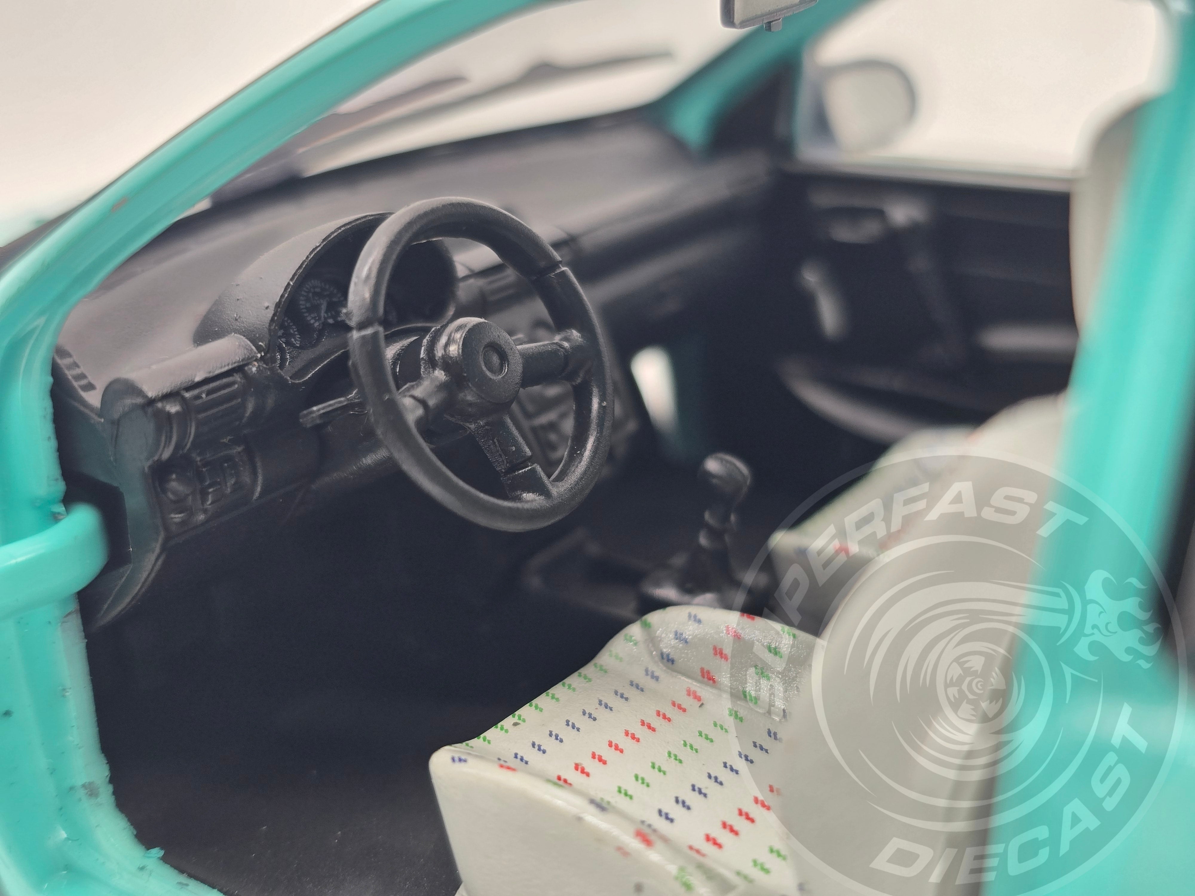 Whitebox  1:24 Scale Diecast - 1993 Opel Corsa B in Turquoise/Green - WB124226