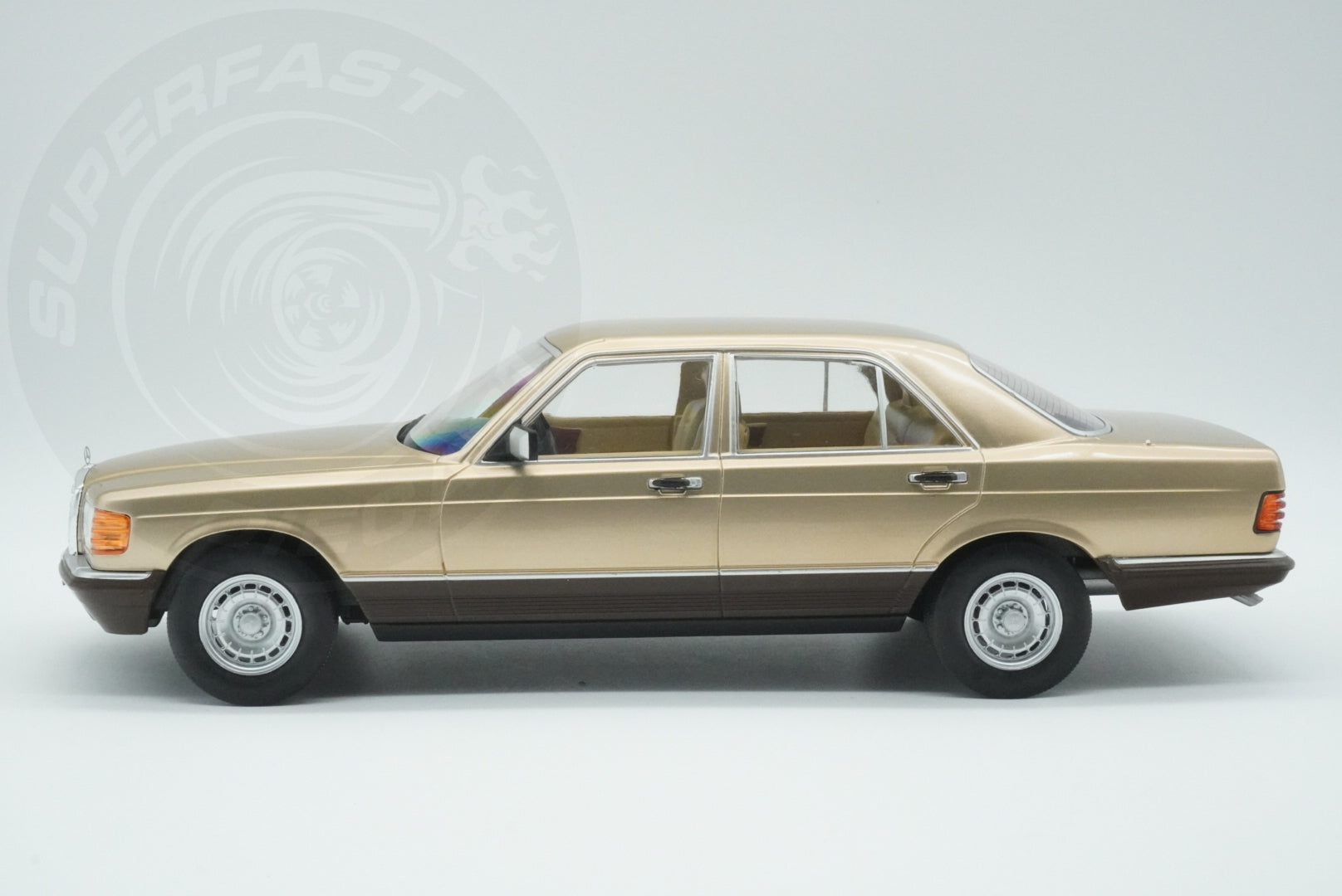 MCG 1:18 Scale Diecast Model Car - 1972 Mercedes S-Class 500 SE (W126), Beige - MCG18550
