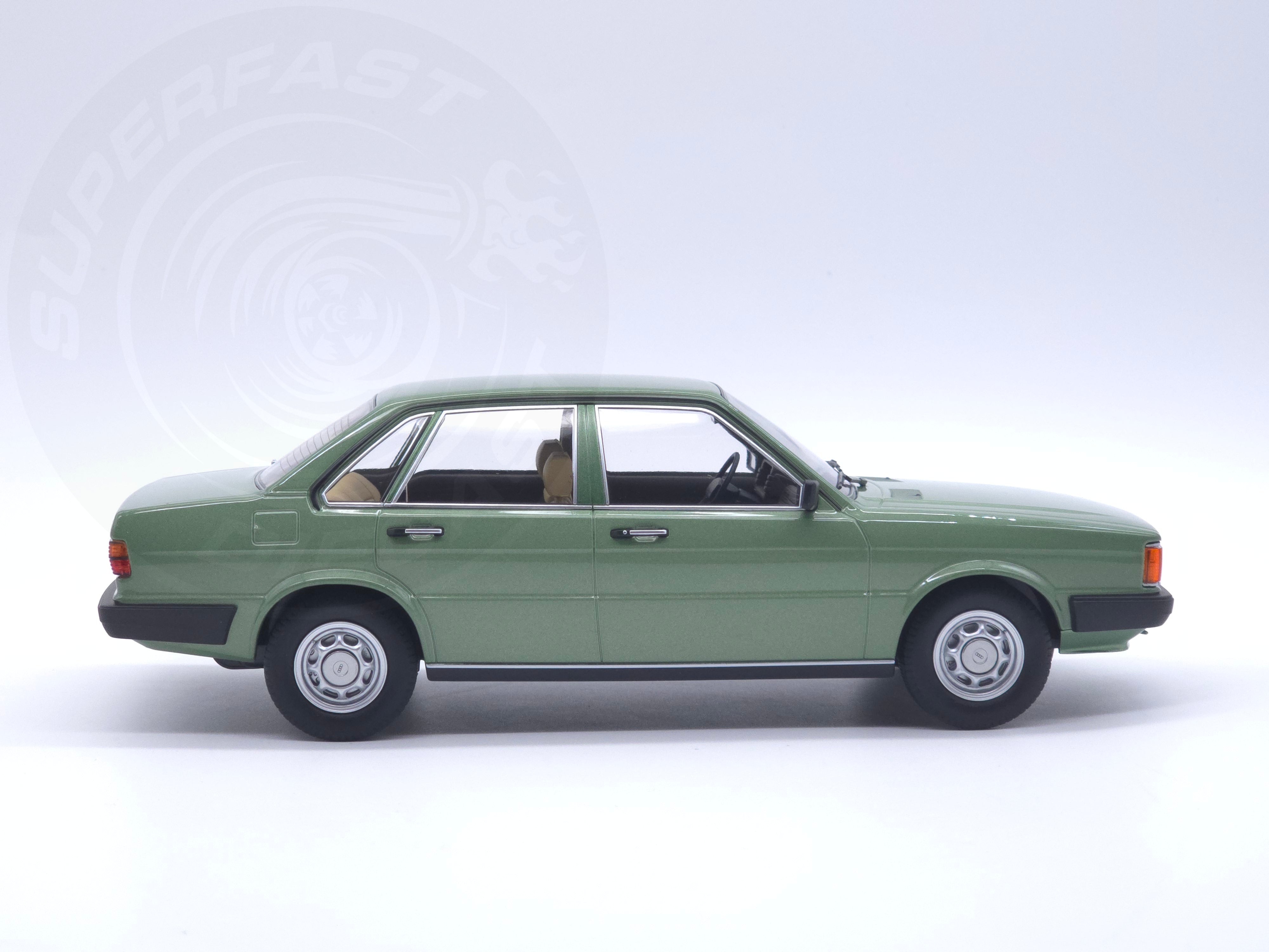 MCG 1:18 Scale Diecast Model Car -  1978 Audi 80 (B2), Green - MCG18525