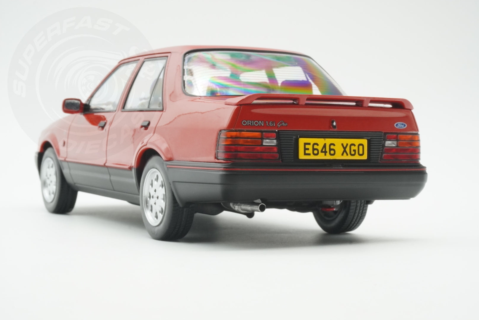MCG 1:18 Scale Diecast - Ford Orion Mk II 1600i Ghia RHD with Pepperpot Alloys, Red (UK Exclusive 500pcs) - MCG18647