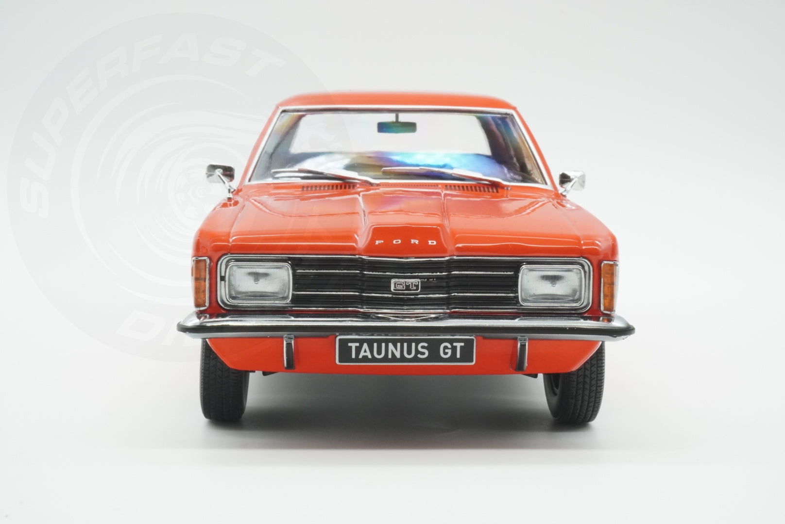 KK Scale 1:18 Scale Diecast - 1971 Ford Taunus GL, Red - KKDC180974