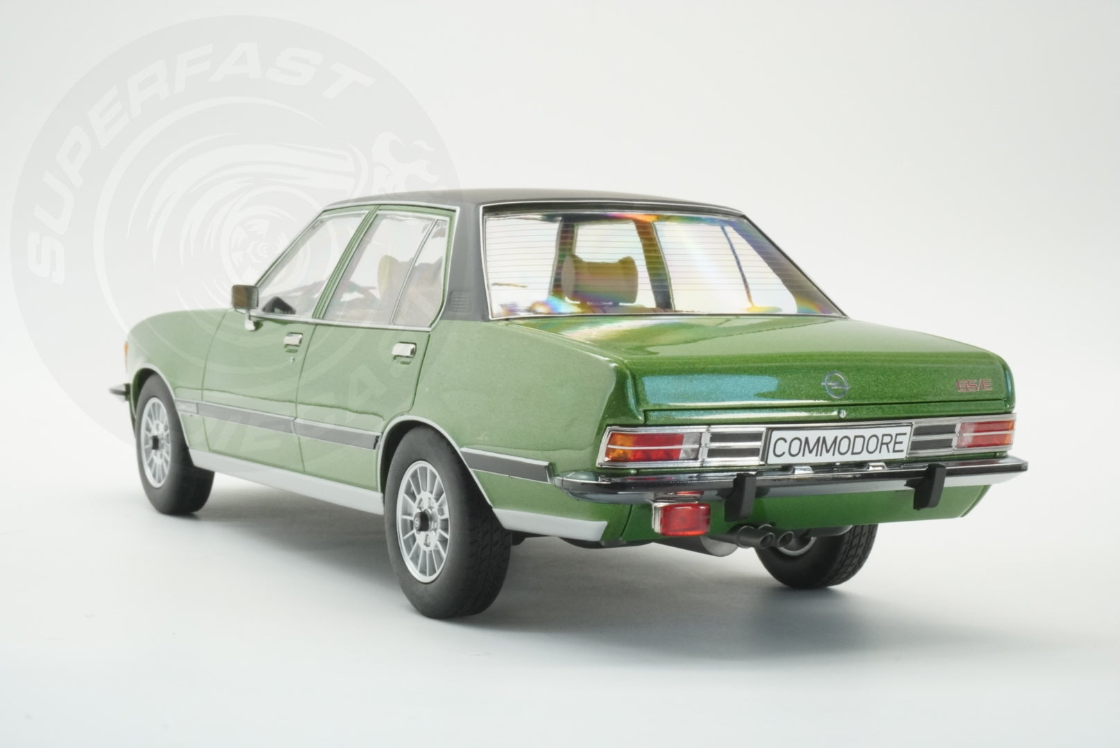 MCG 1:18 Scale Diecast - 1972 Opel Commodore GSE, Green - MCG18565
