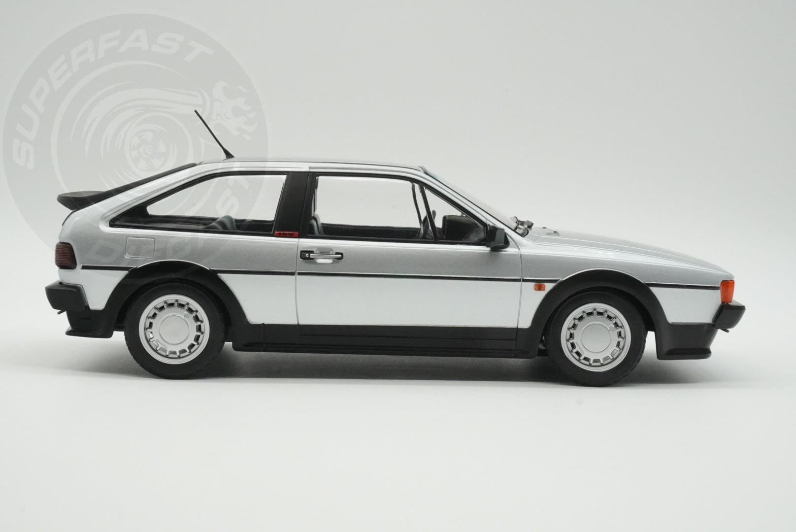 Norev 1:18 Scale Diecast - 1988 VW Volkswagen Scirocco GTX 16V, Flash Silver - 188635
