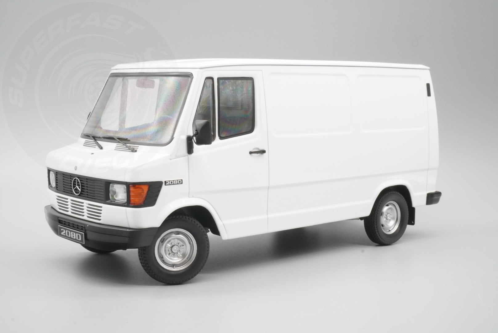 KK Scale 1:18 Scale Diecast - 1988 Mercedes 208 D Delivery Van, White - KKDC180301