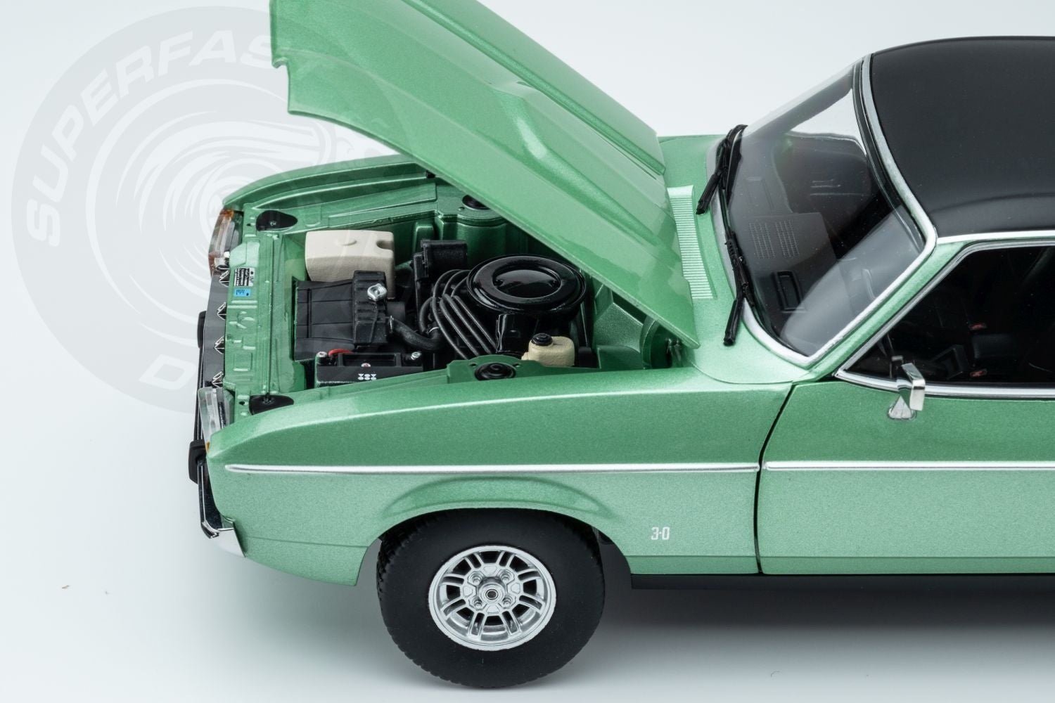 Touring Modelcars 1:18 Scale Diecast - 1974 Ford Capri Mk2 3.0 Ghia, MEDITERRANEAN GREEN - 18081202
