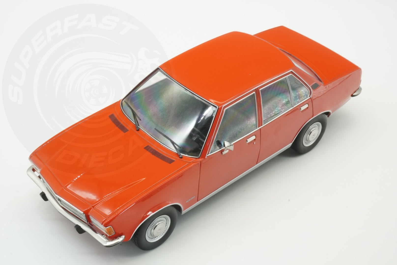 MCG 1:18 Scale Diecast - 1972 Opel Rekord D, Red - MCG18563