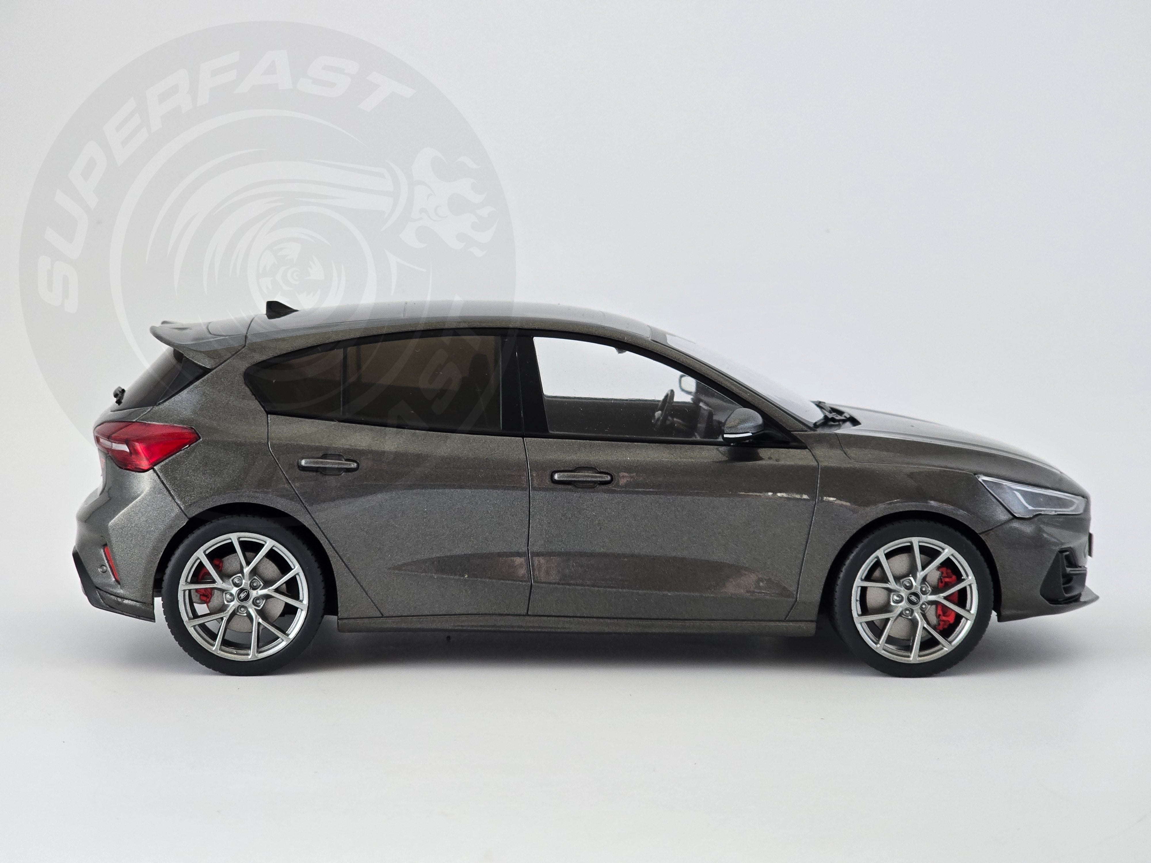 MCG 1:18 Scale Diecast Model Car -  2022 Ford Focus ST, Grey