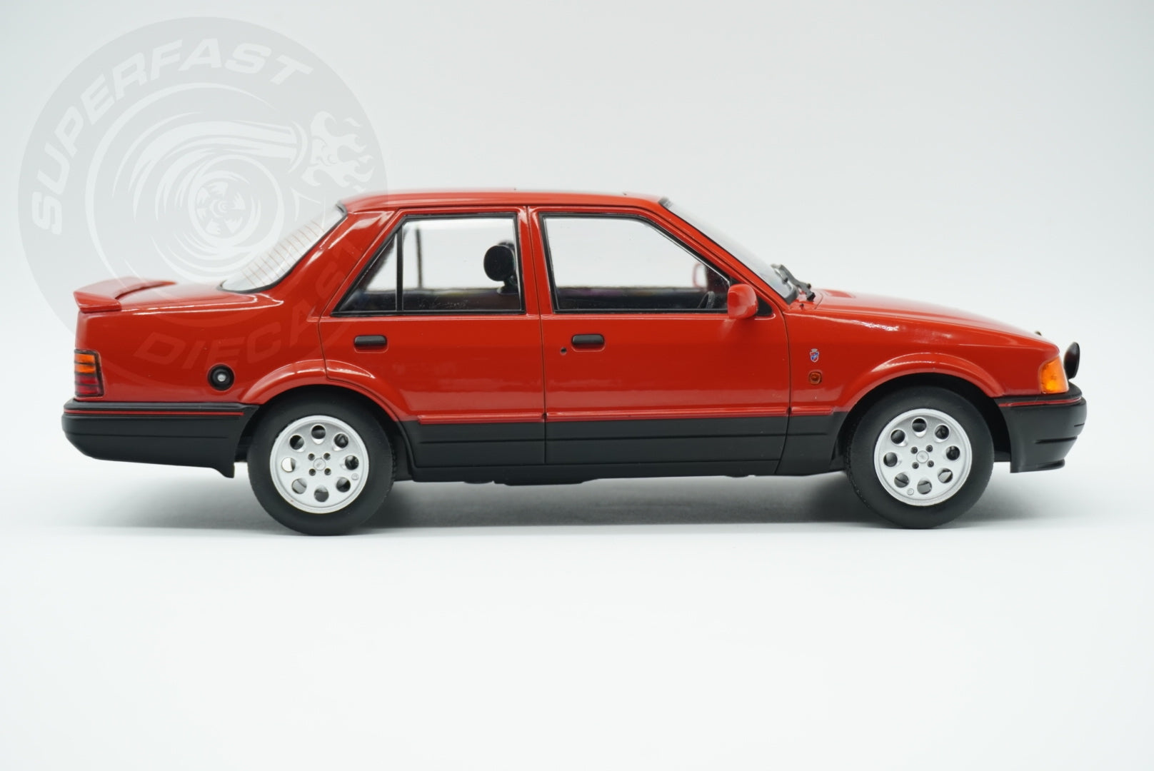 MCG 1:18 Scale Diecast - Ford Orion Mk II 1600i Ghia RHD with Pepperpot Alloys, Red (UK Exclusive 500pcs) - MCG18647