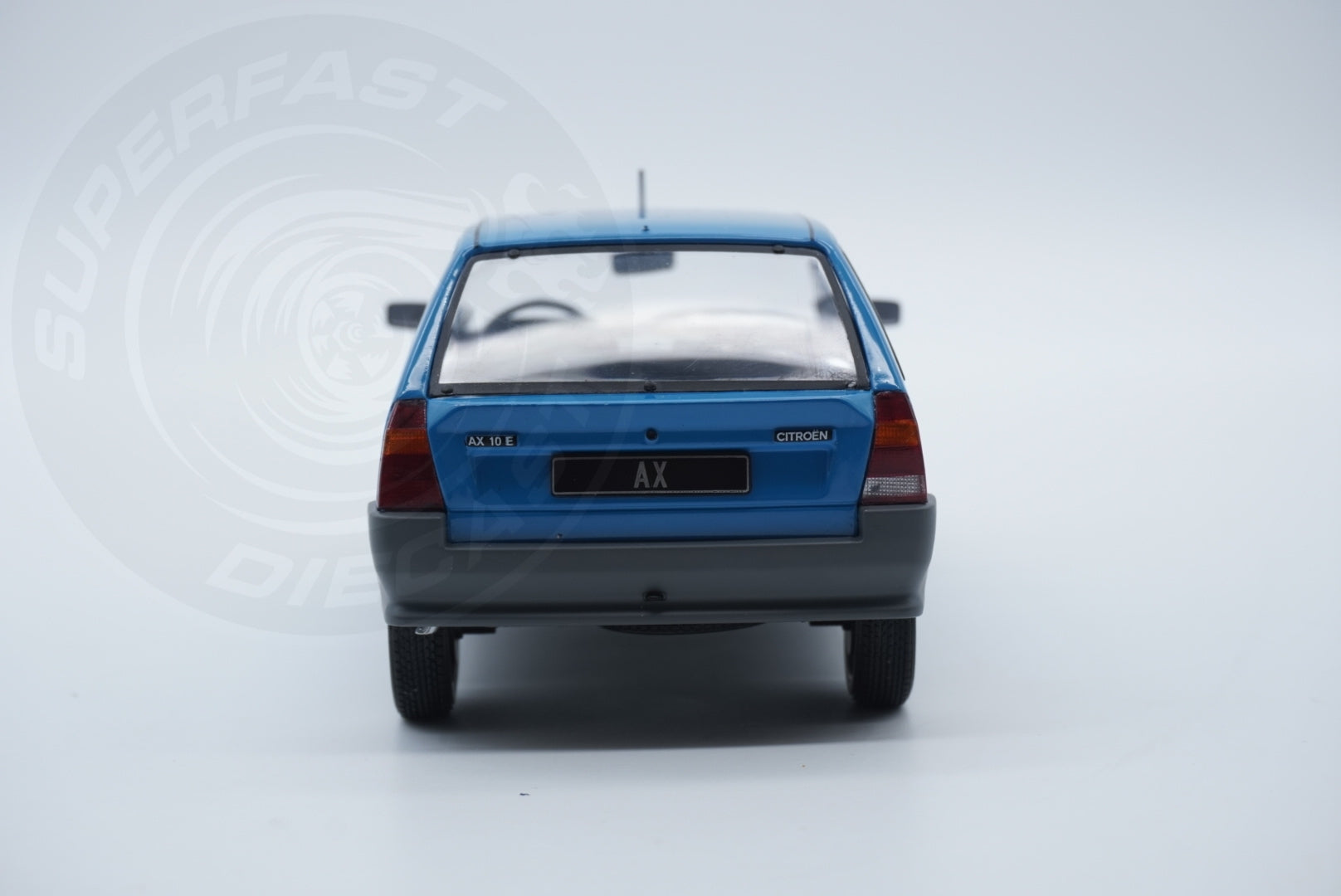 Whitebox  1:24 Scale Diecast - 1986 Citroen AX 1.0 E in Blue - WB124256