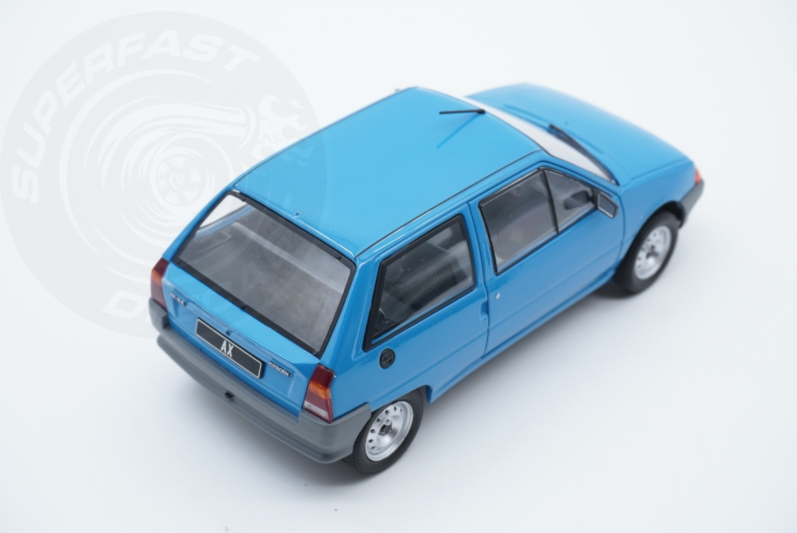 Whitebox  1:24 Scale Diecast - 1986 Citroen AX 1.0 E in Blue - WB124256