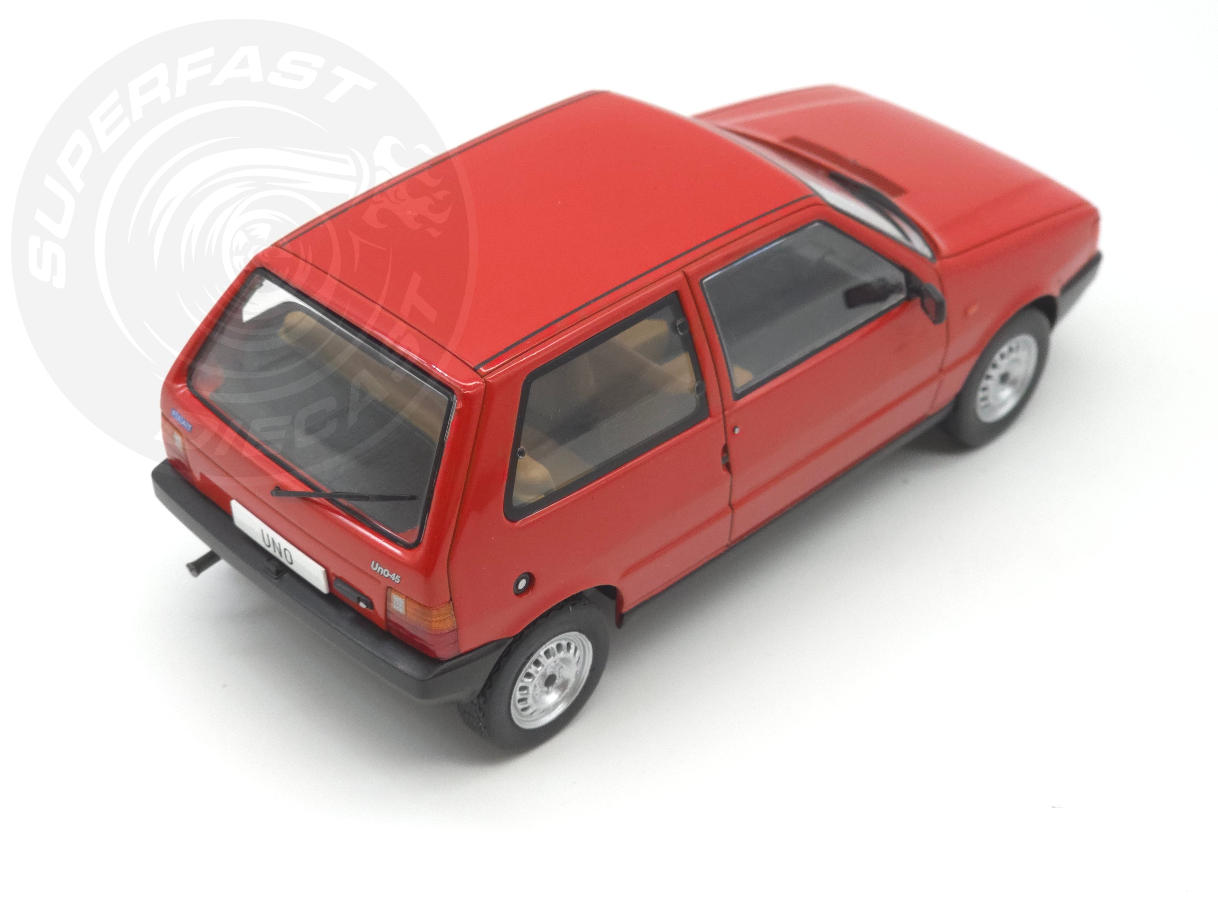 Whitebox  1:24 Scale Diecast - 1983 Fiat Uno 45 in Red - WB124257