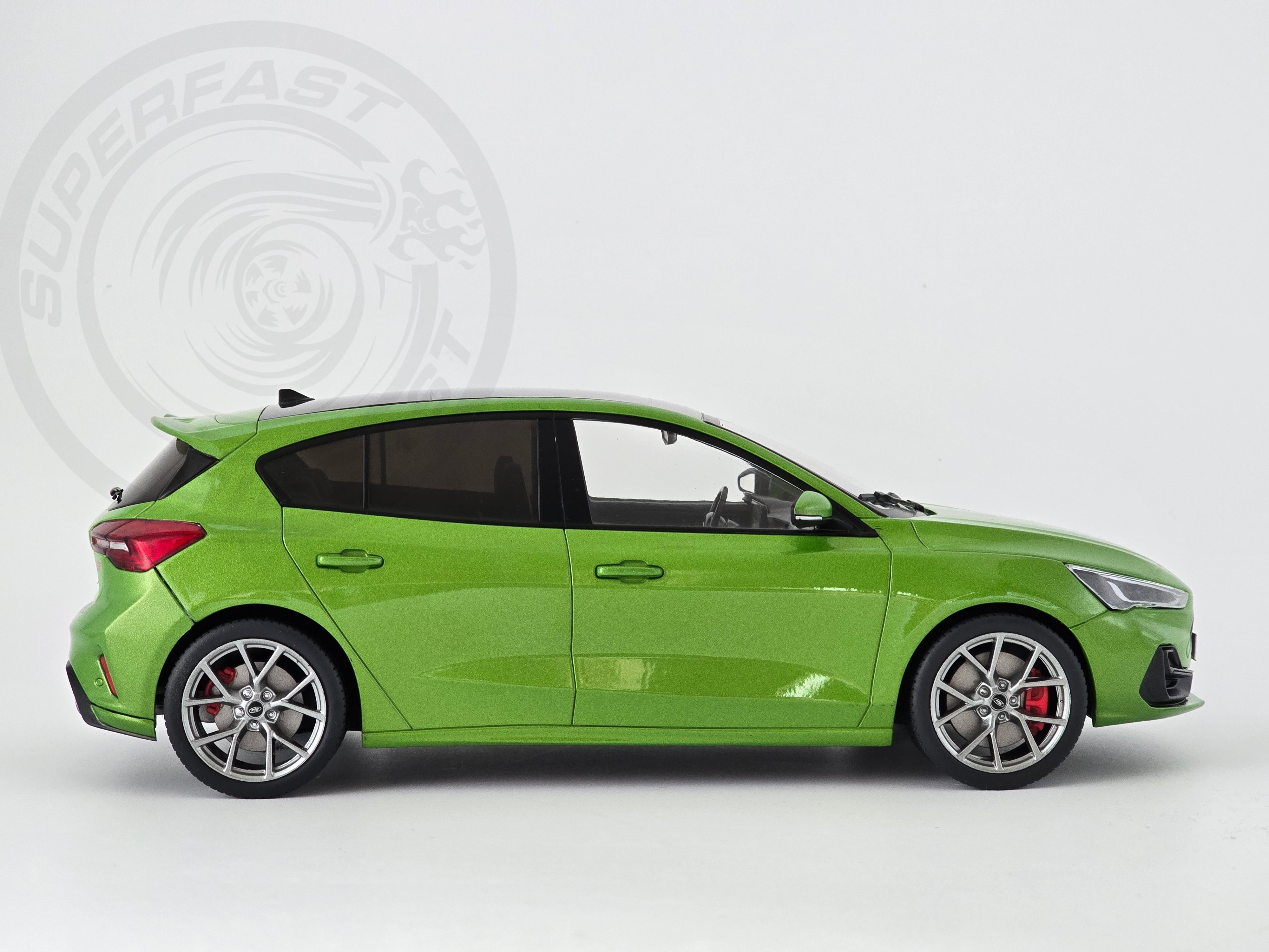 MCG 1:18 Scale Diecast Model Car -  2022 Ford Focus ST, Green