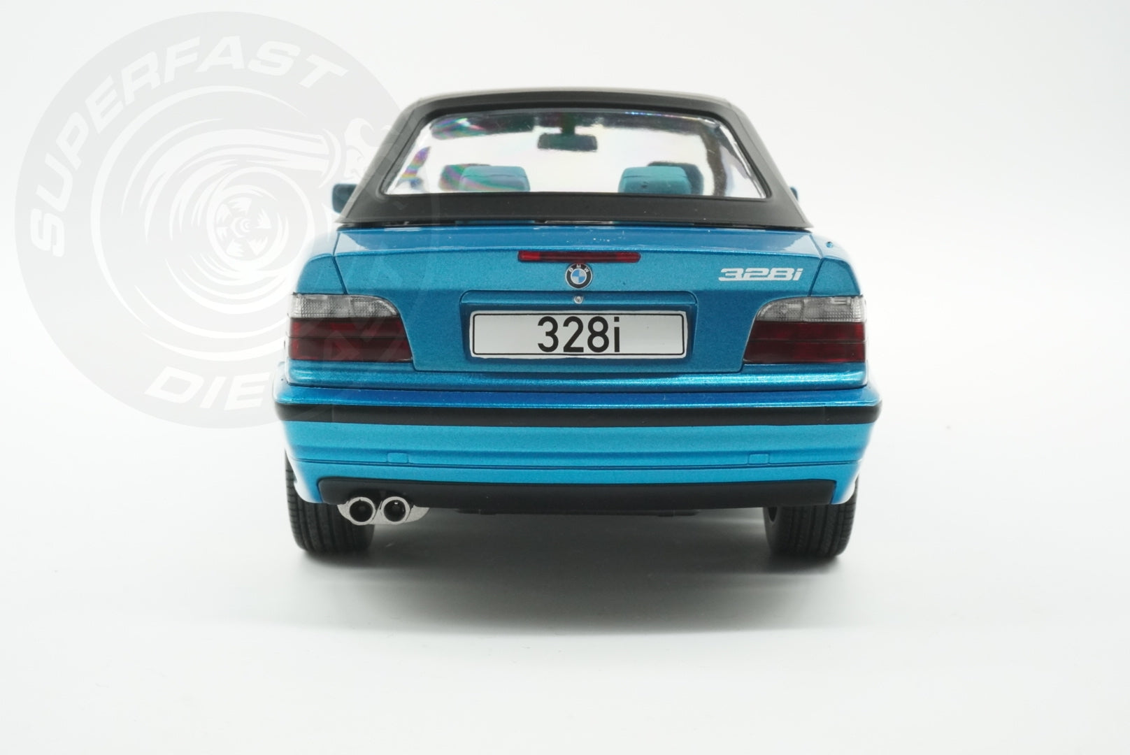 MCG 1:18 Diecast - 1996 BMW 328i (E36) Cabriolet, Turquoise - MCG18319