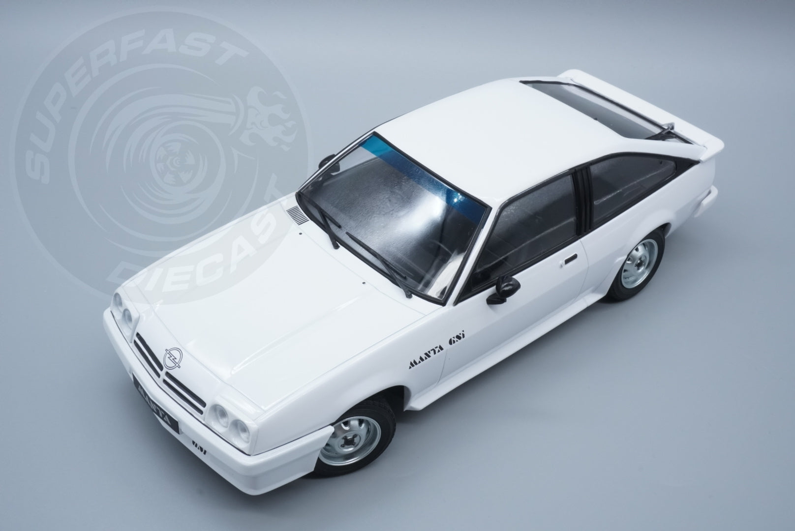 Norev 1:18 Scale Diecast - 1984 Opel Manta GSi Coupe - White - 183316