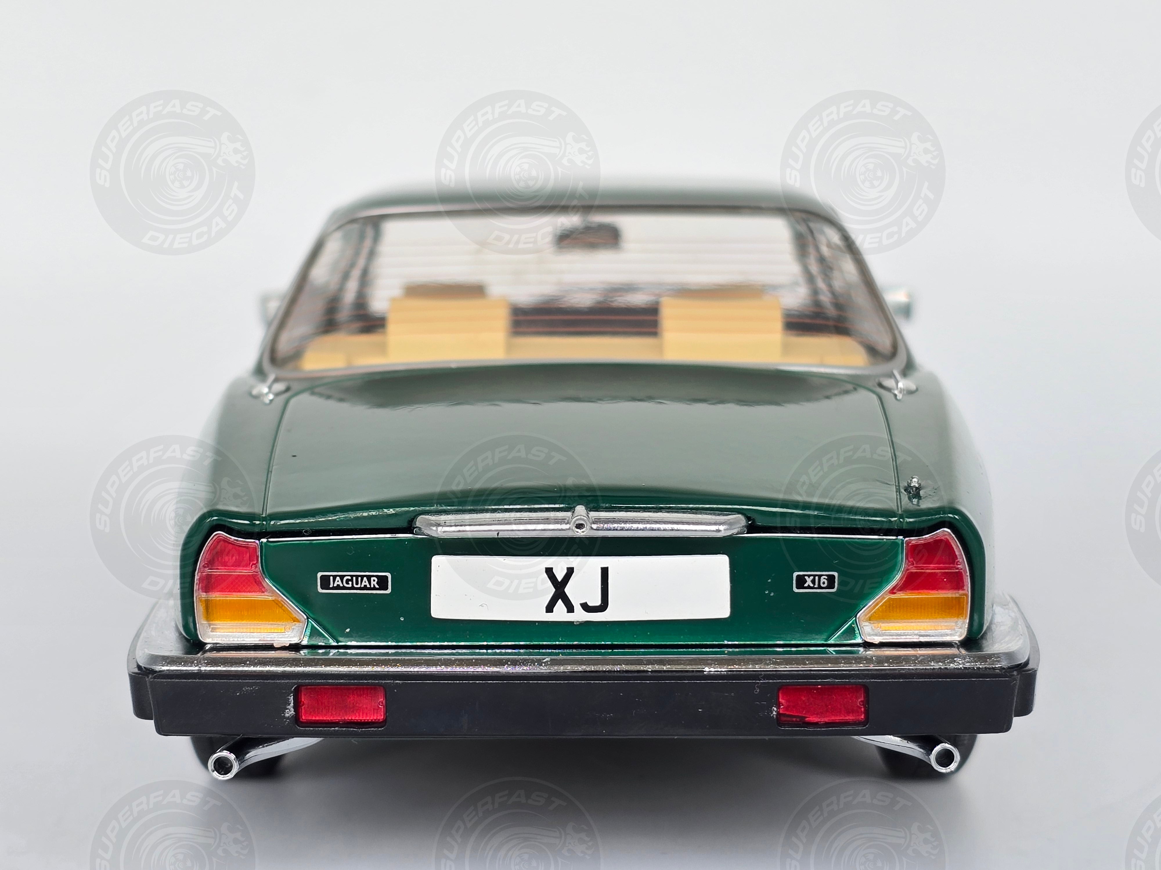 MCG 1:18 Scale Diecast - 1979 Jaguar XJ Series III, Dark Green - MCG18175