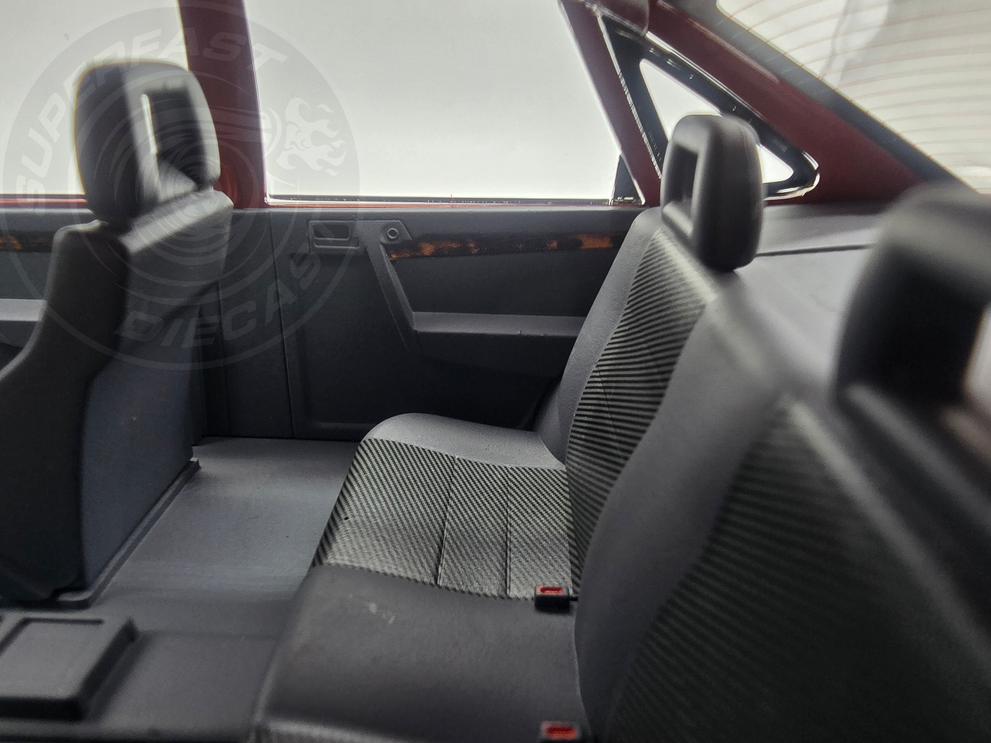 MCG 1:18 Scale Diecast - Vauxhall Cavalier GSi 2000 16v RHD, Grey (UK Exclusive 300pcs) - 18849