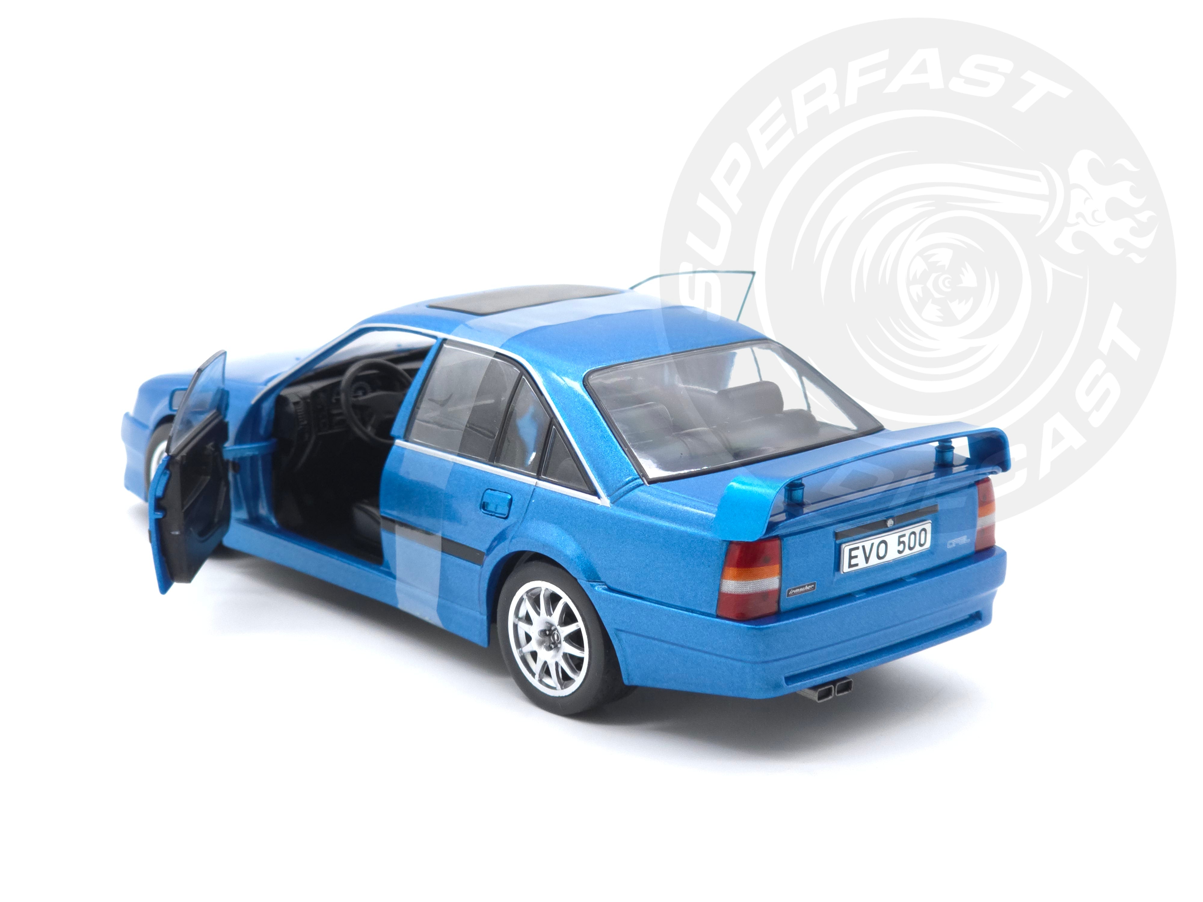 Whitebox  1:24 Scale Diecast - 1991 Opel Omega Evolution 500 in Blue - 124138