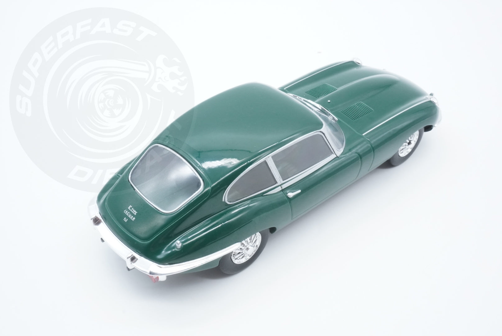 Whitebox 1:24 Scale Diecast Model Car - Jaguar E-Type, Green