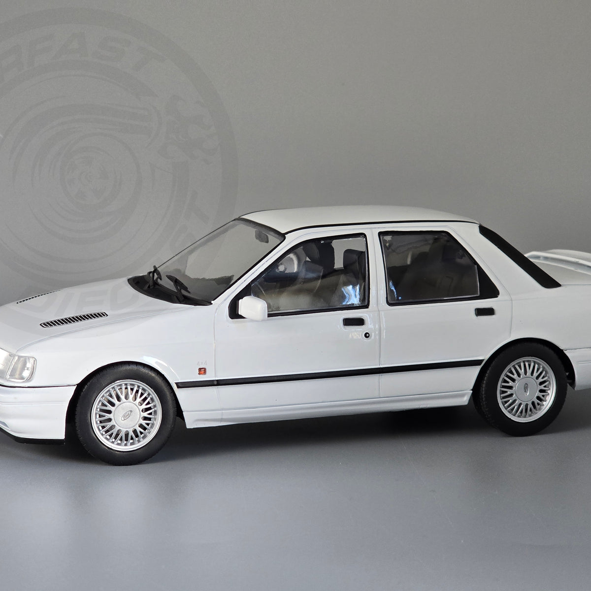 Diecast model cars Ford Sierra 1/64 INNO64 RS 500 Cosworth No.18 G2000 Macau Guia Race 1988 A.Rouse