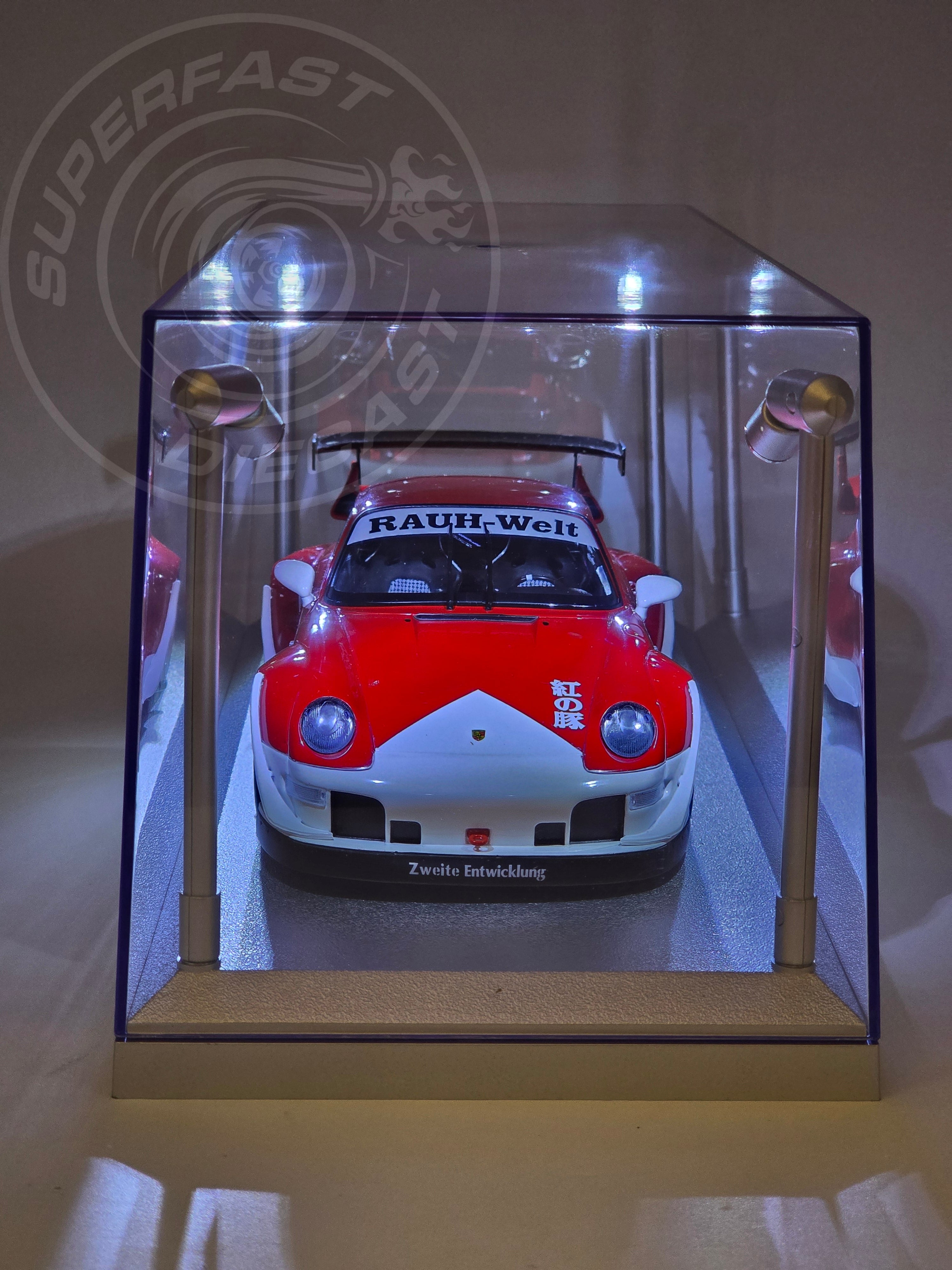 Triple 9 - 1:18 LED DISPLAY CASE, 4 ADJUSTABLE LIGHTS 35 X 15 X 16CM WITH SILVER BASE - 189922