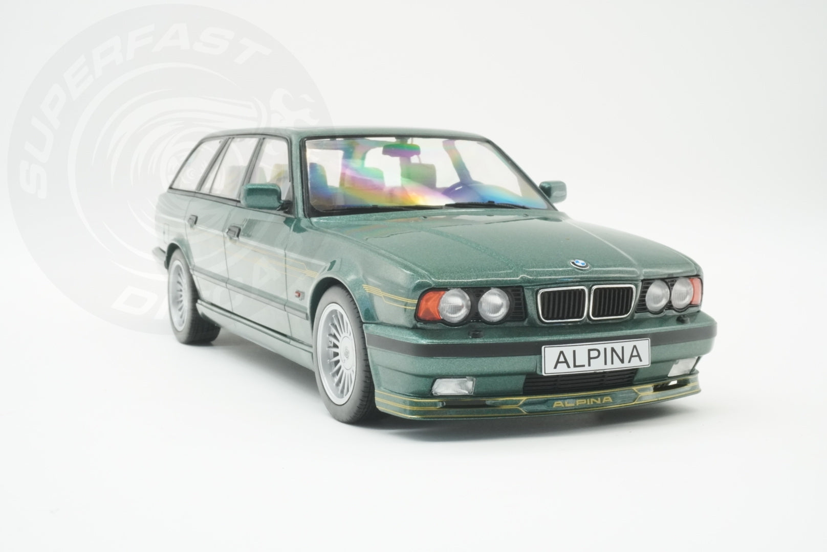 MCG 1:18 Scale Diecast Model Car - 1991 BMW Alpina B10 (E34) Touring, Green - MCG18331