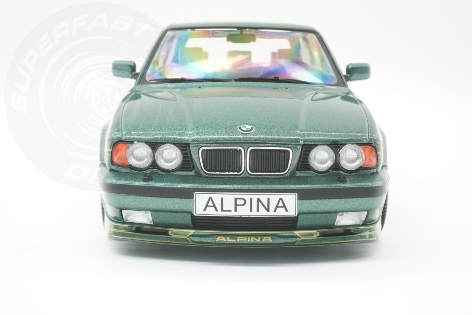 MCG 1:18 Scale Diecast Model Car - 1991 BMW Alpina B10 (E34) Touring, Green - MCG18331