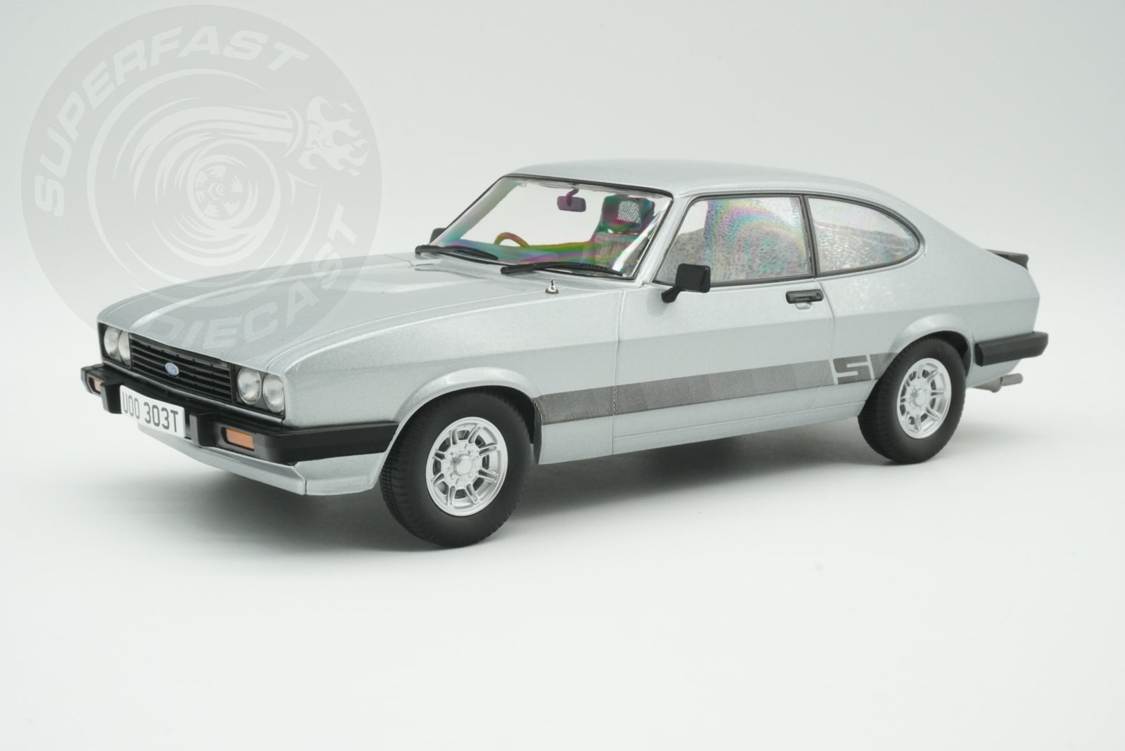 MCG 1:18 Scale Diecast - Ford Capri Mk III, Silver - (RHD UK Exclusive - The Professionals) - MCG18797