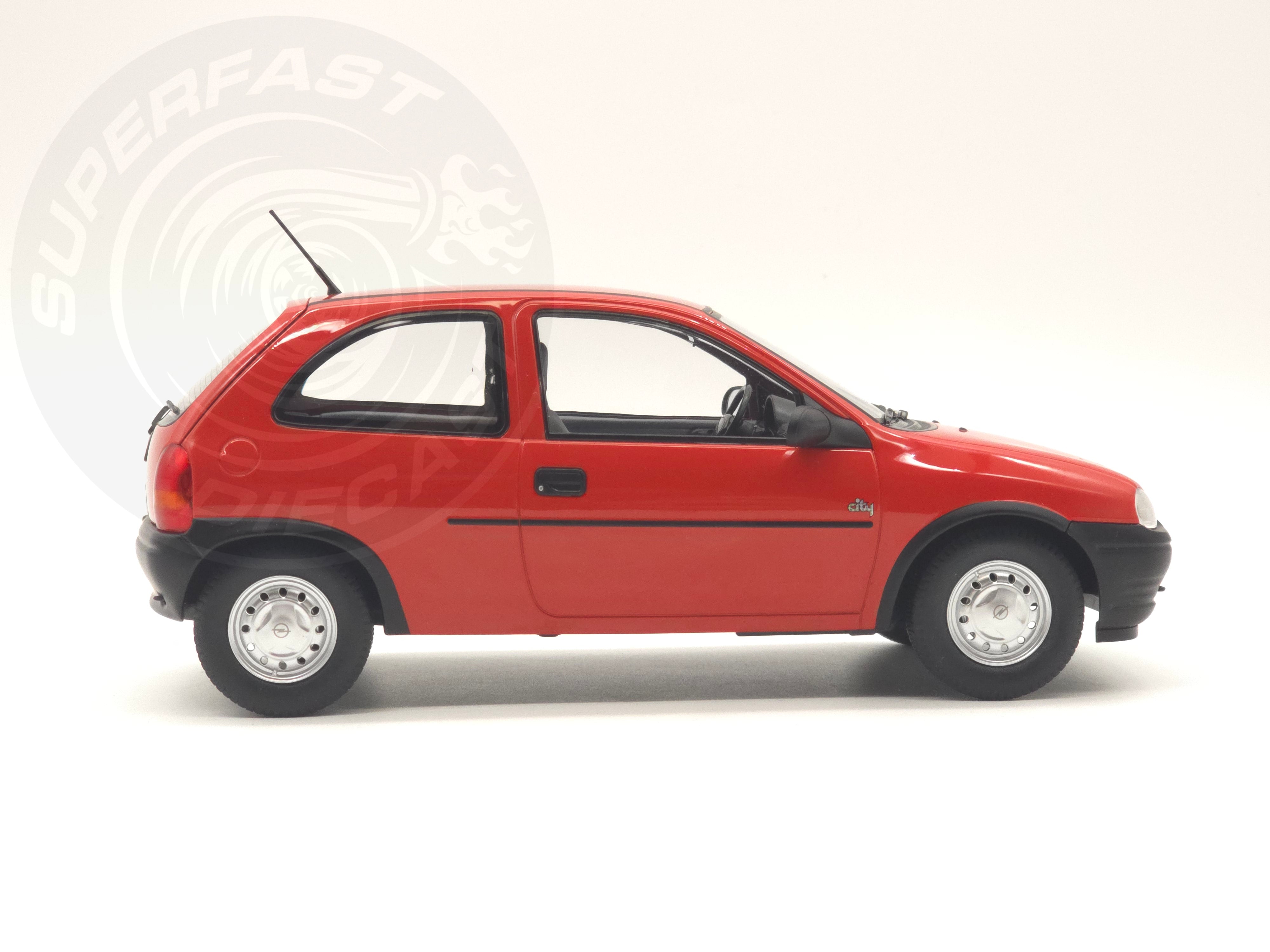 MCG 1:18 Scale Diecast - 1993 Opel Corsa B, Red - MCG18513
