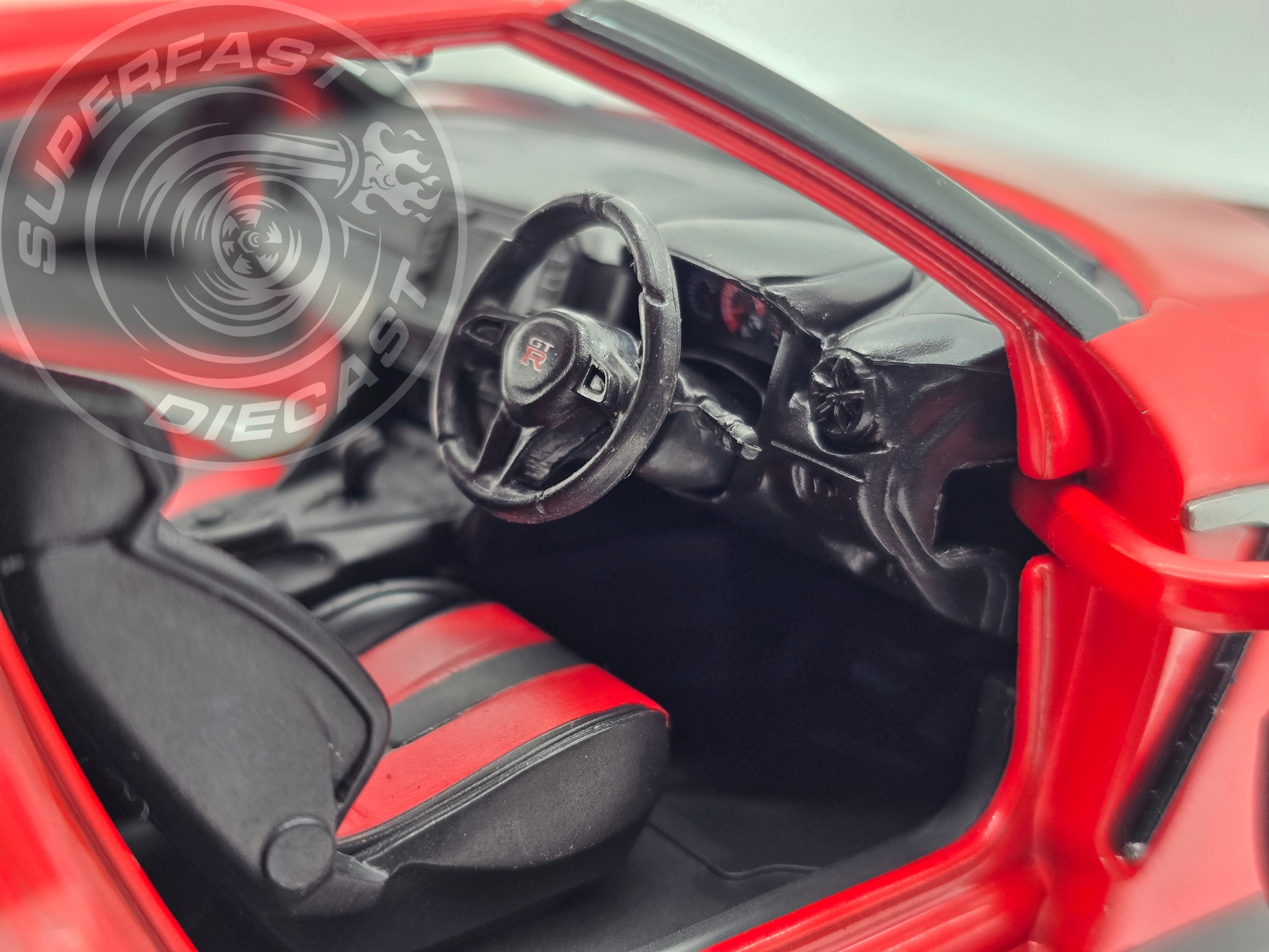 Whitebox 1:24 Scale Diecast Model Car - 2021 NISSAN GT-R Nismo in Red - WB124231