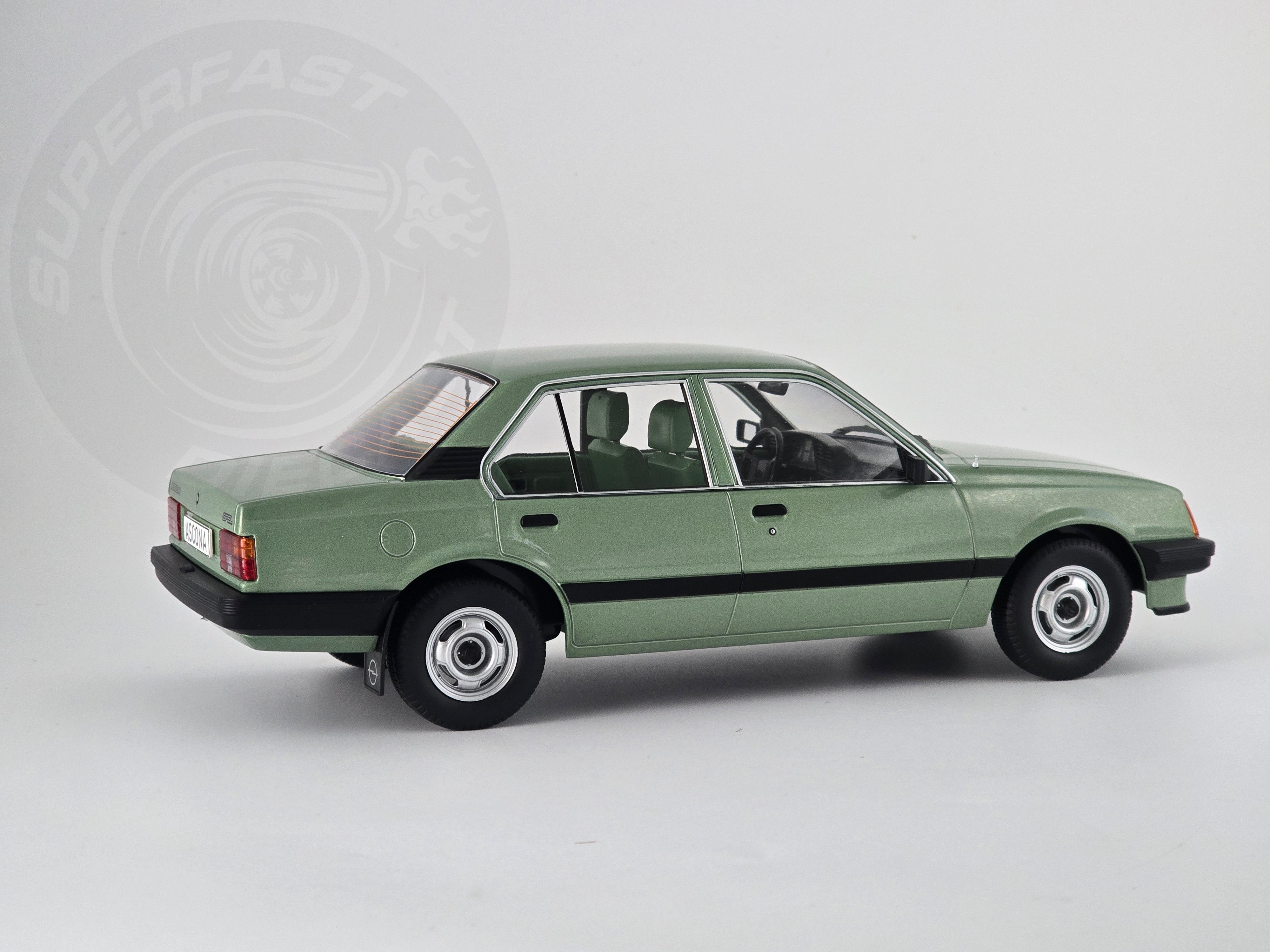 MCG 1:18 Scale Diecast - 1981 Opel Ascona C, Green - MCG18458