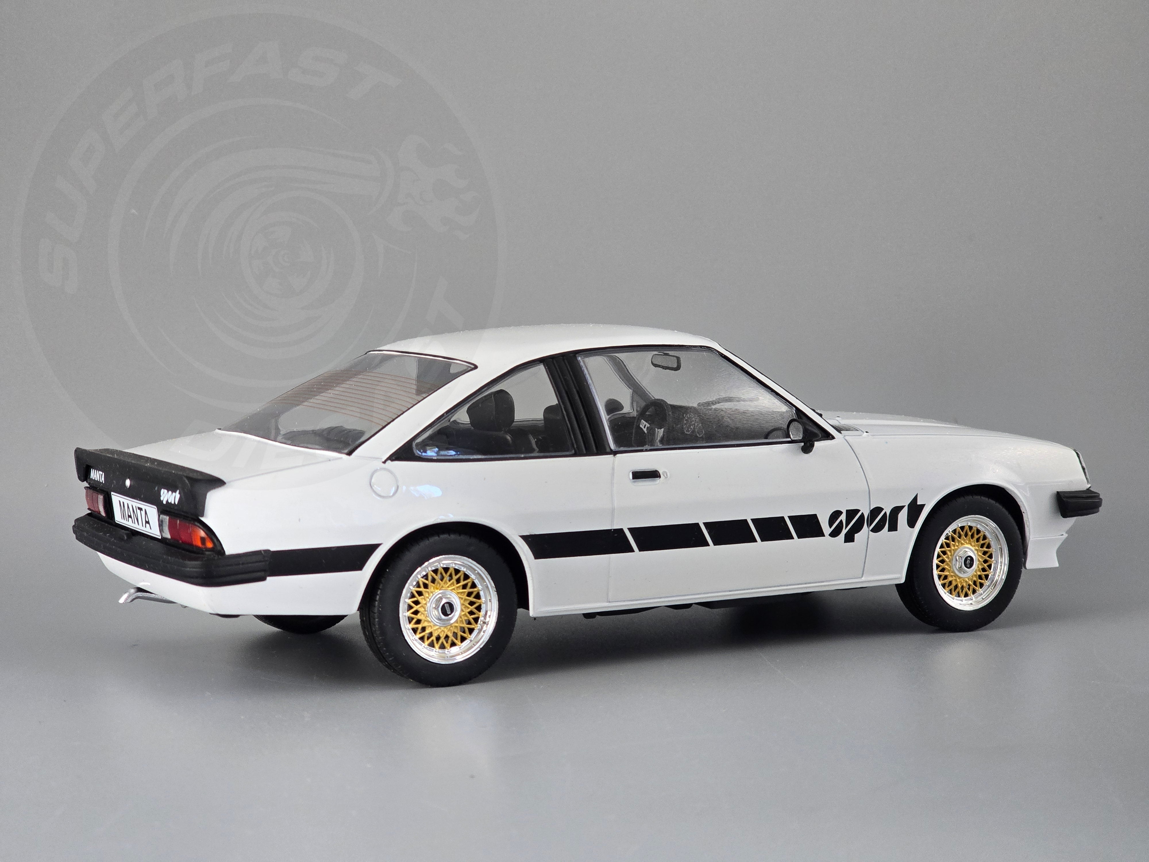 MCG 1:18 Scale Diecast Model Car - Opel Manta B Sport in White - MCG18237