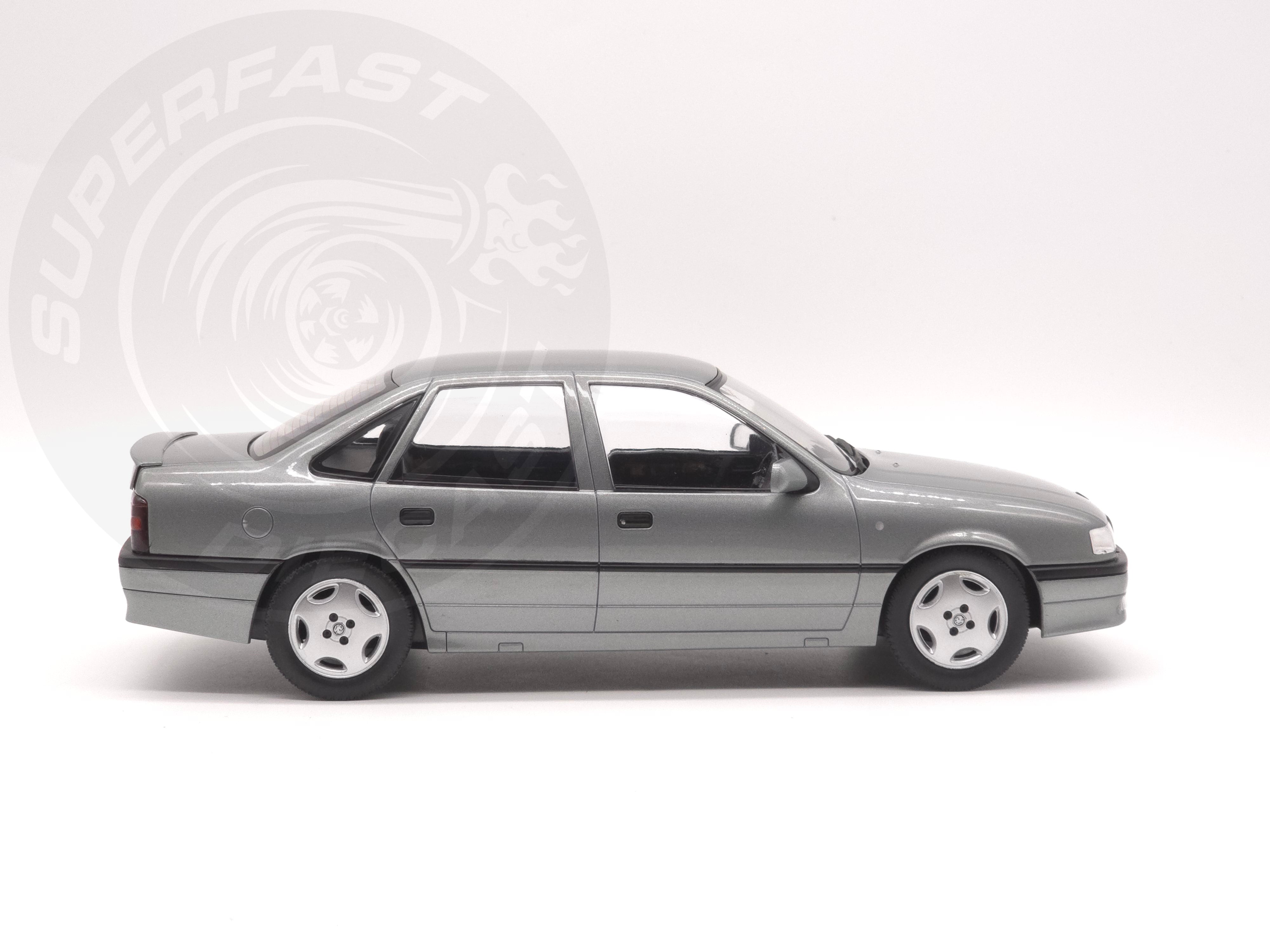 MCG 1:18 Scale Diecast - Vauxhall Cavalier GSi 2000 16v RHD, Grey (UK Exclusive 300pcs) - 18849