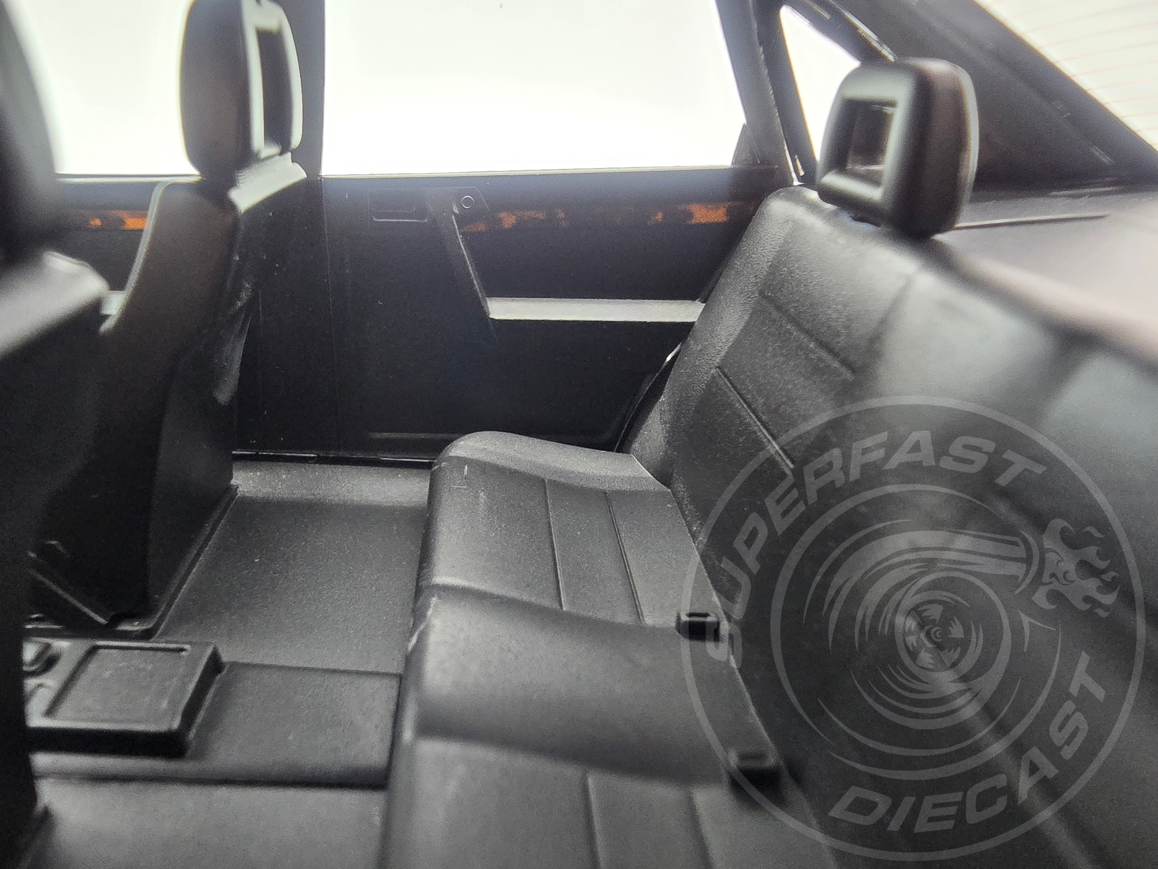 MCG 1:18 Scale Diecast - Vauxhall Cavalier GSi 2000 16v RHD, Red (UK Exclusive 300pcs) - 18848