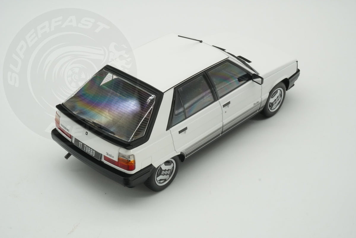 MCG 1:18 Diecast - 1985 Renault 11 GTL, White - MCG18589