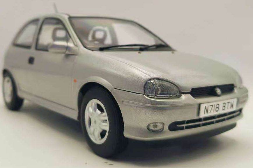 MCG 1:18 Scale Diecast - 1993 Vauxhall Corsa GSi (UK Exclusive RHD), Silver - MCG18846