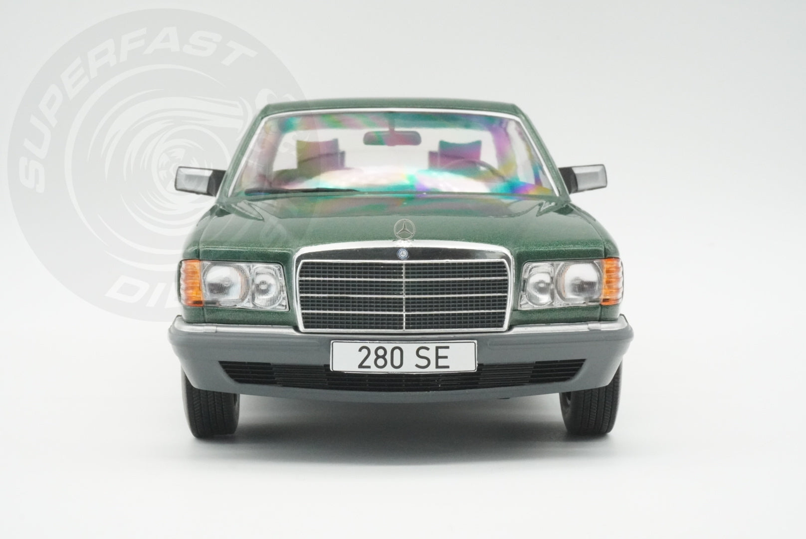 MCG 1:18 Scale Diecast Model Car -  1979 Mercedes S-Class 280 SE (W126), Green - MCG18549