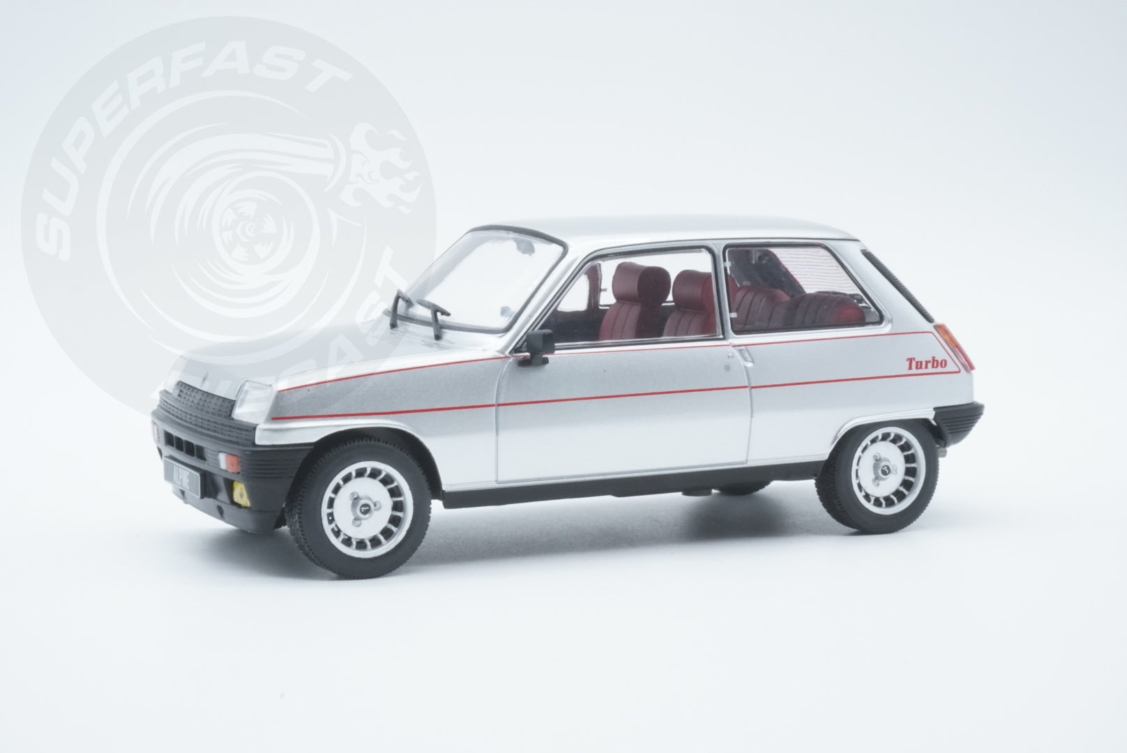 Whitebox 1:24 Scale Diecast - 1976 Renault 5 Alpine Turbo, Silver - WB124152