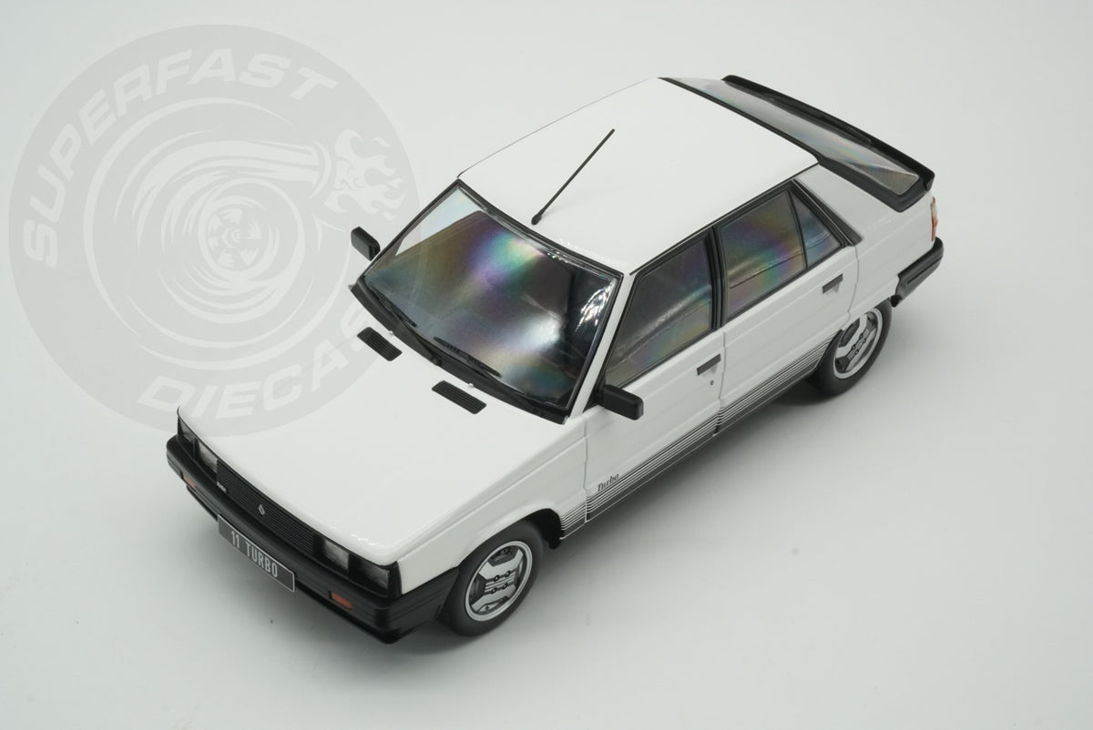 MCG 1:18 Diecast - 1985 Renault 11 GTL, White - MCG18589
