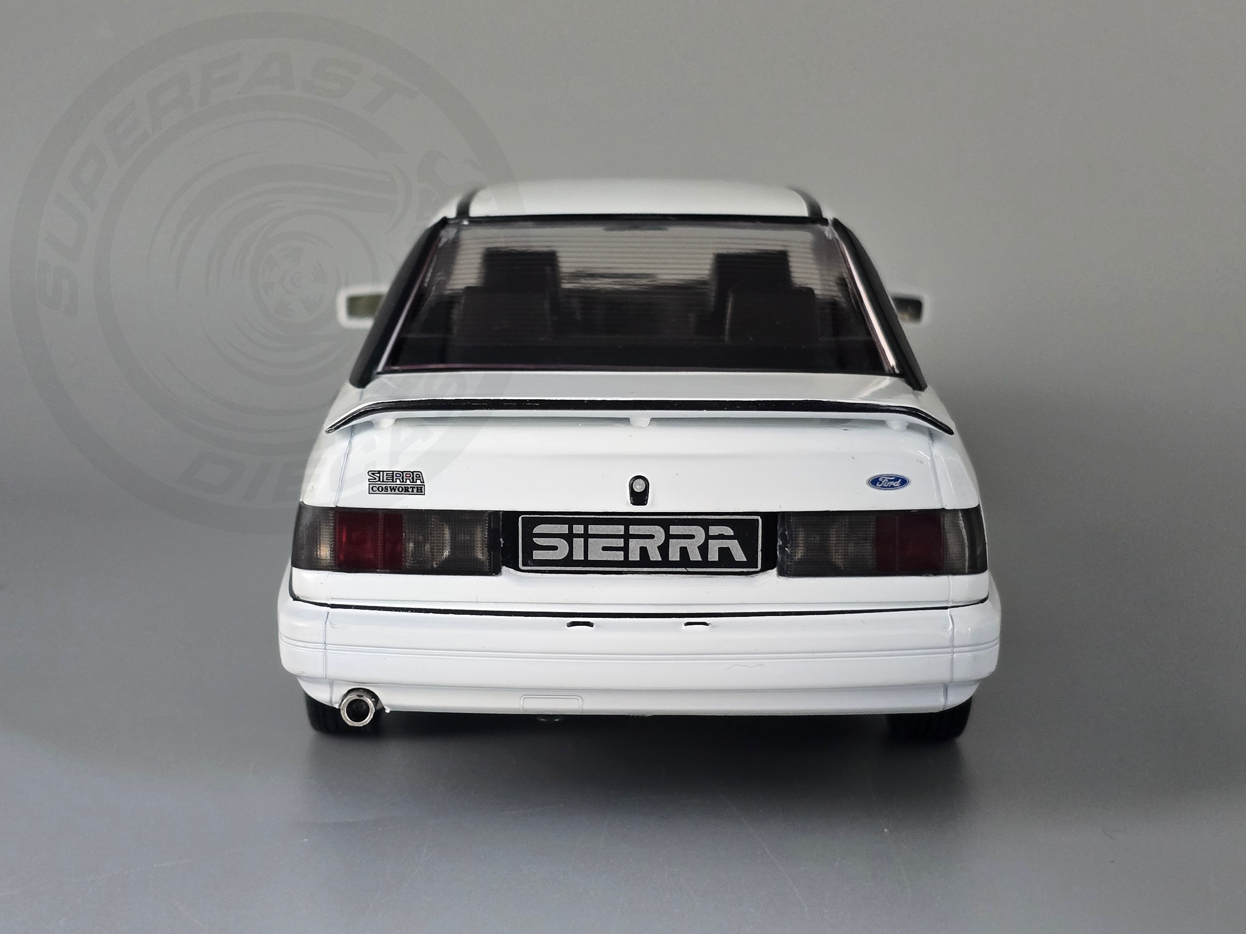 MCG 1:18 Scale - 1992 Ford Sierra Sapphire Cosworth 4x4 White - MCG18353