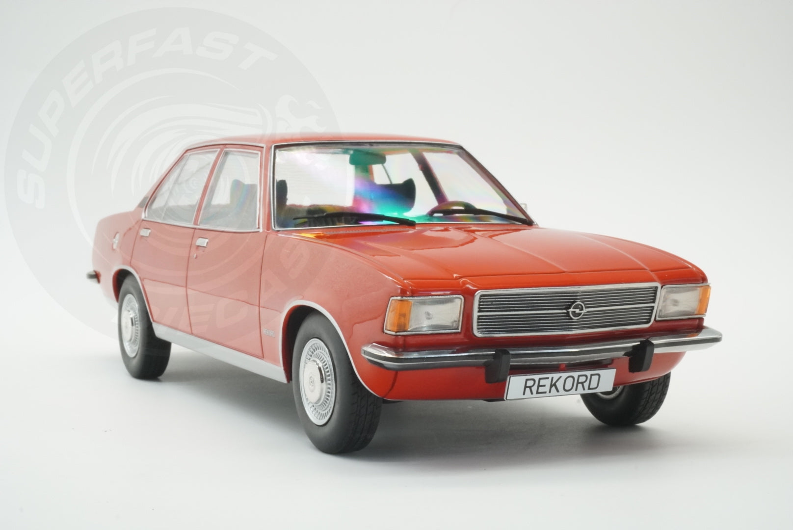MCG 1:18 Scale Diecast - 1972 Opel Rekord D, Red - MCG18563