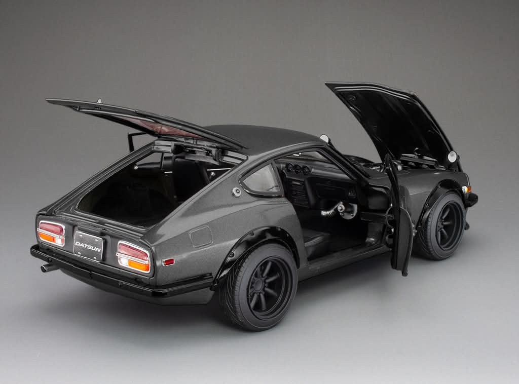 Sunstar 1:18 - 1971 Datsun 240Z - Grey - 3517