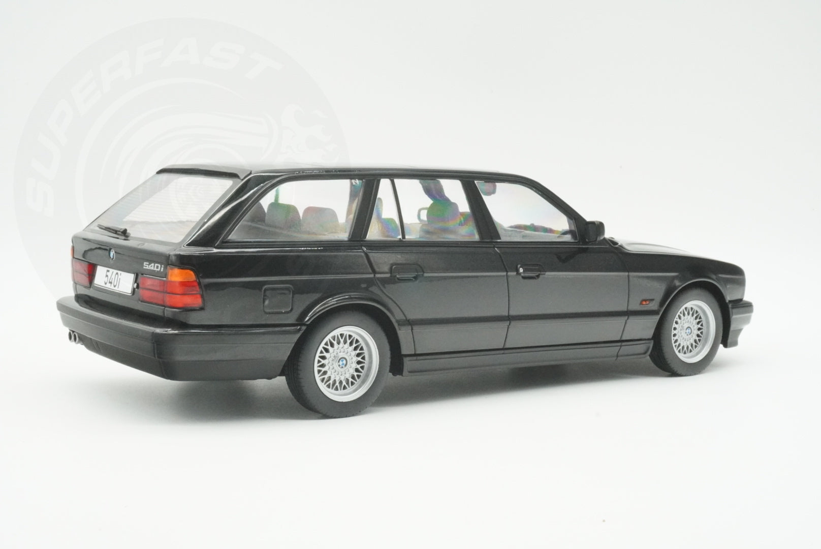 MCG 1:18 Scale Diecast Model Car - 1991 BMW 5 Series (E34) Touring, Black - MCG18329