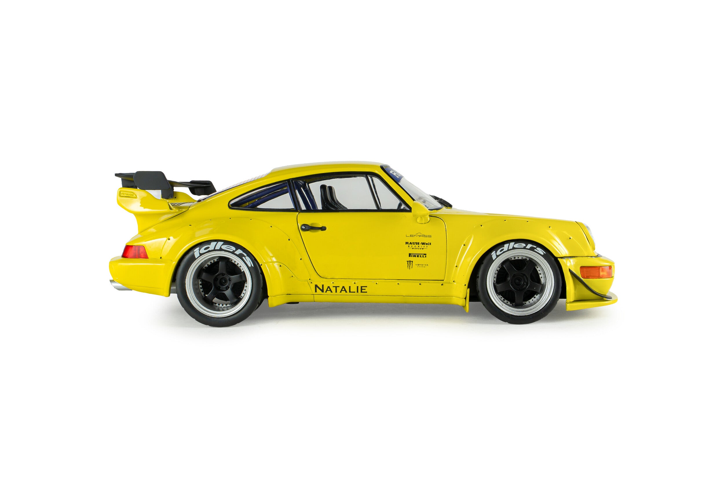 SOLIDO 1:18 Scale Diecast - 2023 Porsche 911 RWB Natalie, Yellow - S1807518