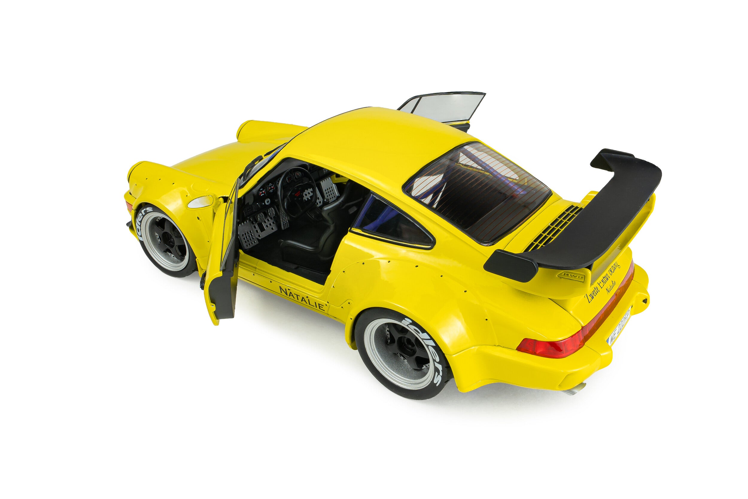 SOLIDO 1:18 Scale Diecast - 2023 Porsche 911 RWB Natalie, Yellow - S1807518